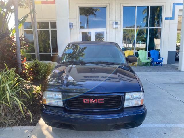 2001 Indigo Blue Metallic /Graphite GMC Sonoma X CAB SLS LOW MILES 70,869 (1GTCS19W618) with an 4.3L Vortec 1000 SFI V6 Engine engine, Automatic transmission, located at 4701 North Dixie Hwy, Pompano Beach, FL, 33064, (954) 422-2889, 26.240938, -80.123474 - OUR WEBPAGE FLORIDACARS1.COM HAS OVER 100 PHOTOS AND FREE CARFAX LINK 2001 GMC SONOMA SL EXTRACAB AUTO AC VIN: 1GTCS19W618237485 1 G T C S 1 9 W 6 1 8 2 3 7 4 8 5 CLUB CAB PICKUP 4.3L V6 F GASOLINE REAR WHEEL DRIVE Features ABS Brakes Air Conditioning Alloy Wheels AM/FM Stereo Automatic Transmission - Photo#28