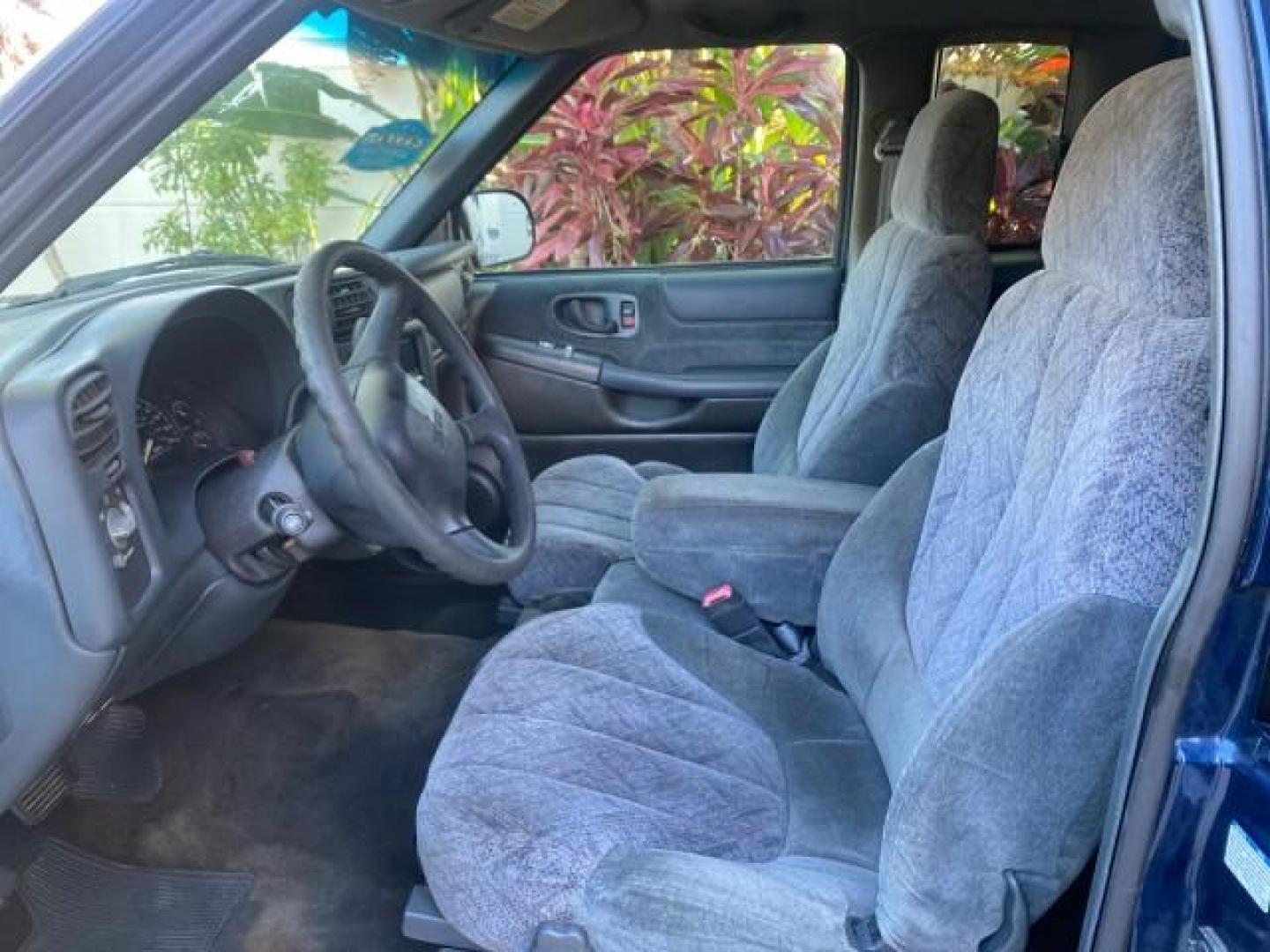 2001 Indigo Blue Metallic /Graphite GMC Sonoma X CAB SLS LOW MILES 70,869 (1GTCS19W618) with an 4.3L Vortec 1000 SFI V6 Engine engine, Automatic transmission, located at 4701 North Dixie Hwy, Pompano Beach, FL, 33064, (954) 422-2889, 26.240938, -80.123474 - OUR WEBPAGE FLORIDACARS1.COM HAS OVER 100 PHOTOS AND FREE CARFAX LINK 2001 GMC SONOMA SL EXTRACAB AUTO AC VIN: 1GTCS19W618237485 1 G T C S 1 9 W 6 1 8 2 3 7 4 8 5 CLUB CAB PICKUP 4.3L V6 F GASOLINE REAR WHEEL DRIVE Features ABS Brakes Air Conditioning Alloy Wheels AM/FM Stereo Automatic Transmission - Photo#45