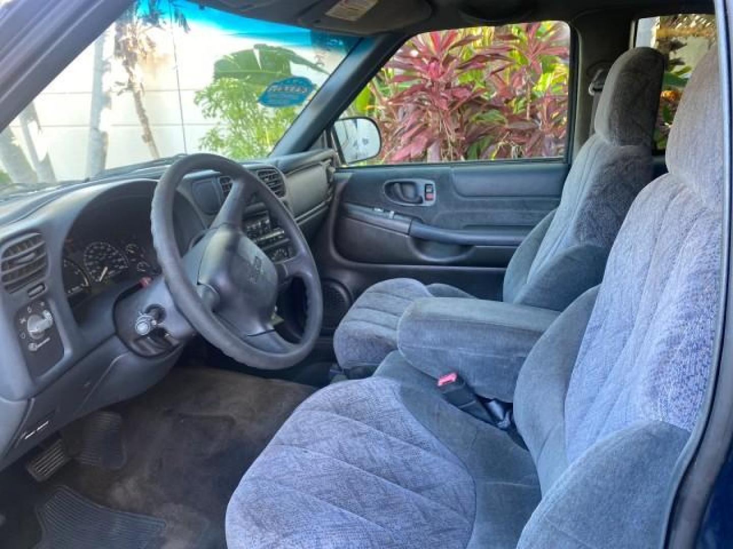 2001 Indigo Blue Metallic /Graphite GMC Sonoma X CAB SLS LOW MILES 70,869 (1GTCS19W618) with an 4.3L Vortec 1000 SFI V6 Engine engine, Automatic transmission, located at 4701 North Dixie Hwy, Pompano Beach, FL, 33064, (954) 422-2889, 26.240938, -80.123474 - OUR WEBPAGE FLORIDACARS1.COM HAS OVER 100 PHOTOS AND FREE CARFAX LINK 2001 GMC SONOMA SL EXTRACAB AUTO AC VIN: 1GTCS19W618237485 1 G T C S 1 9 W 6 1 8 2 3 7 4 8 5 CLUB CAB PICKUP 4.3L V6 F GASOLINE REAR WHEEL DRIVE Features ABS Brakes Air Conditioning Alloy Wheels AM/FM Stereo Automatic Transmission - Photo#46