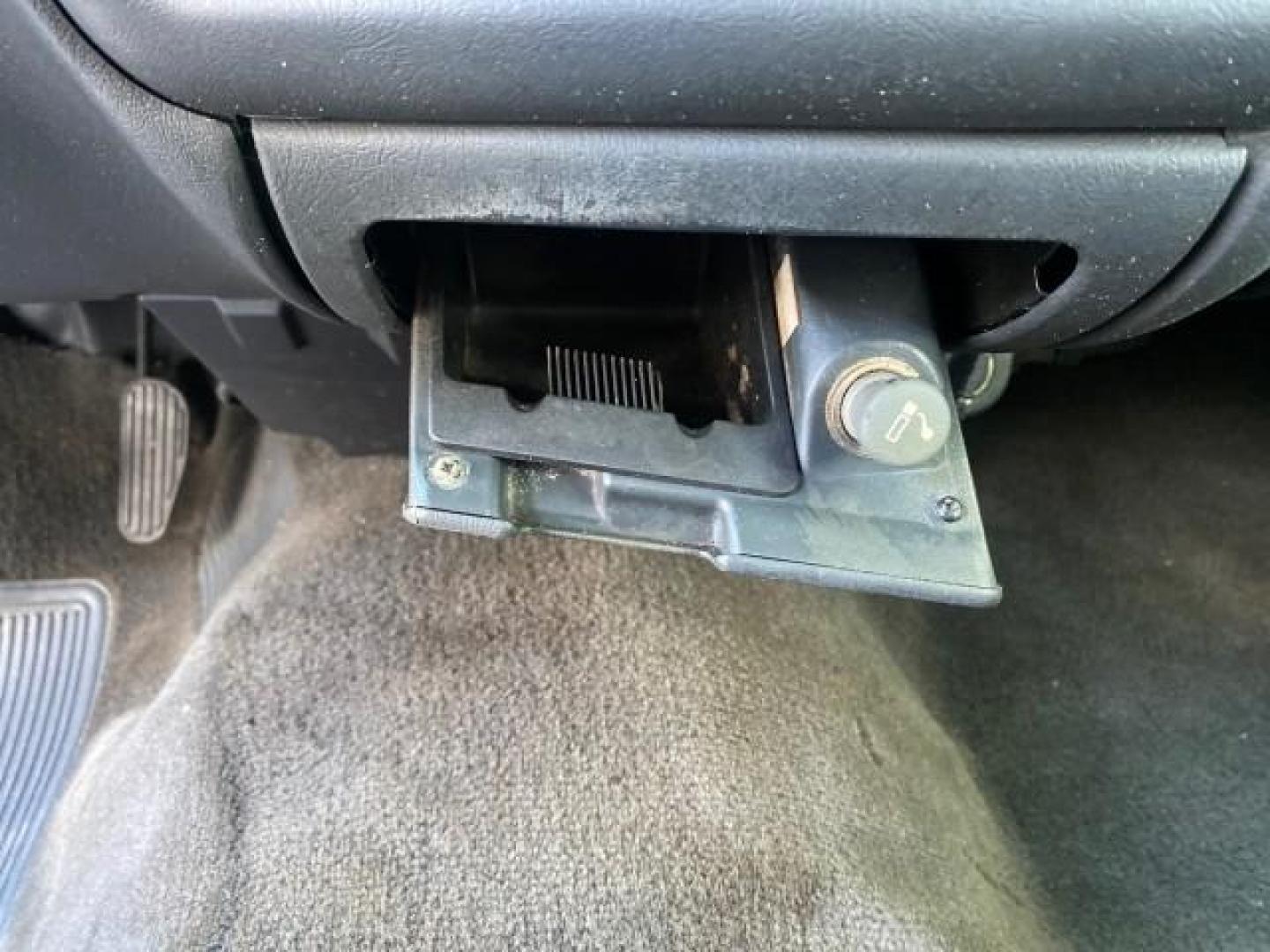 2001 Indigo Blue Metallic /Graphite GMC Sonoma X CAB SLS LOW MILES 70,869 (1GTCS19W618) with an 4.3L Vortec 1000 SFI V6 Engine engine, Automatic transmission, located at 4701 North Dixie Hwy, Pompano Beach, FL, 33064, (954) 422-2889, 26.240938, -80.123474 - OUR WEBPAGE FLORIDACARS1.COM HAS OVER 100 PHOTOS AND FREE CARFAX LINK 2001 GMC SONOMA SL EXTRACAB AUTO AC VIN: 1GTCS19W618237485 1 G T C S 1 9 W 6 1 8 2 3 7 4 8 5 CLUB CAB PICKUP 4.3L V6 F GASOLINE REAR WHEEL DRIVE Features ABS Brakes Air Conditioning Alloy Wheels AM/FM Stereo Automatic Transmission - Photo#59