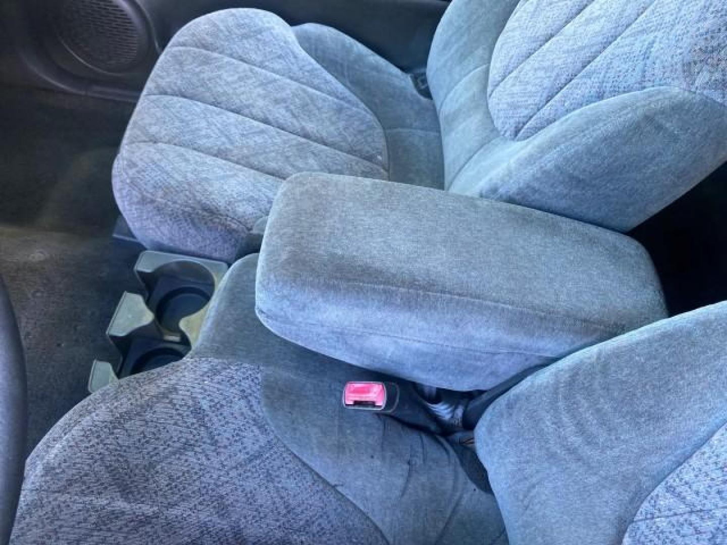 2001 Indigo Blue Metallic /Graphite GMC Sonoma X CAB SLS LOW MILES 70,869 (1GTCS19W618) with an 4.3L Vortec 1000 SFI V6 Engine engine, Automatic transmission, located at 4701 North Dixie Hwy, Pompano Beach, FL, 33064, (954) 422-2889, 26.240938, -80.123474 - OUR WEBPAGE FLORIDACARS1.COM HAS OVER 100 PHOTOS AND FREE CARFAX LINK 2001 GMC SONOMA SL EXTRACAB AUTO AC VIN: 1GTCS19W618237485 1 G T C S 1 9 W 6 1 8 2 3 7 4 8 5 CLUB CAB PICKUP 4.3L V6 F GASOLINE REAR WHEEL DRIVE Features ABS Brakes Air Conditioning Alloy Wheels AM/FM Stereo Automatic Transmission - Photo#60