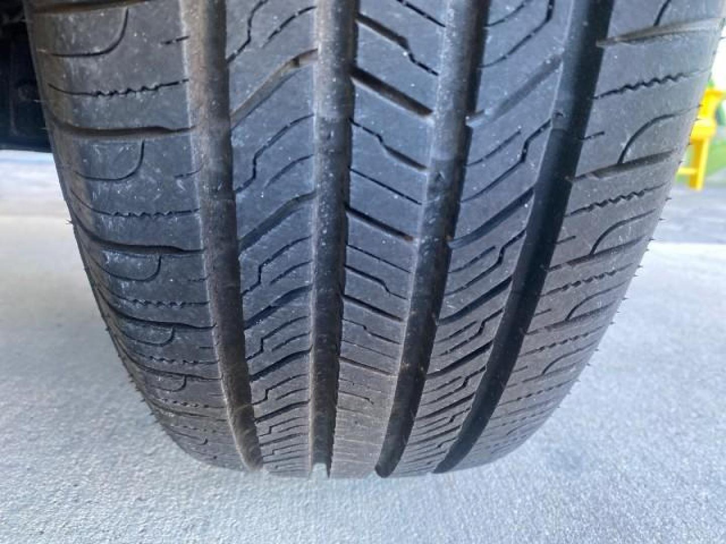 2001 Indigo Blue Metallic /Graphite GMC Sonoma X CAB SLS LOW MILES 70,869 (1GTCS19W618) with an 4.3L Vortec 1000 SFI V6 Engine engine, Automatic transmission, located at 4701 North Dixie Hwy, Pompano Beach, FL, 33064, (954) 422-2889, 26.240938, -80.123474 - OUR WEBPAGE FLORIDACARS1.COM HAS OVER 100 PHOTOS AND FREE CARFAX LINK 2001 GMC SONOMA SL EXTRACAB AUTO AC VIN: 1GTCS19W618237485 1 G T C S 1 9 W 6 1 8 2 3 7 4 8 5 CLUB CAB PICKUP 4.3L V6 F GASOLINE REAR WHEEL DRIVE Features ABS Brakes Air Conditioning Alloy Wheels AM/FM Stereo Automatic Transmission - Photo#98