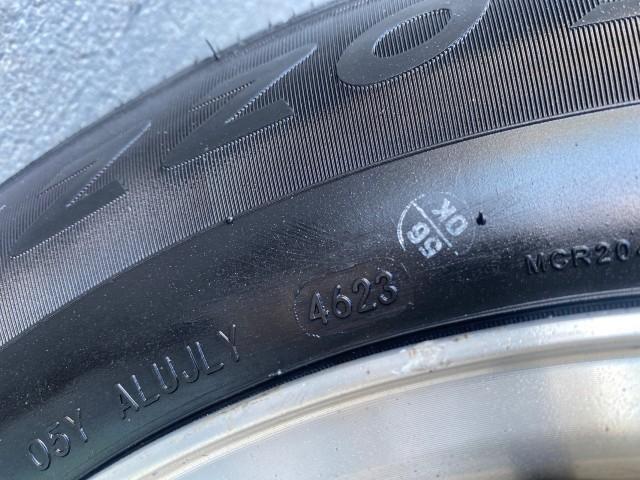 2001 Indigo Blue Metallic /Graphite GMC Sonoma X CAB SLS LOW MILES 70,869 (1GTCS19W618) with an 4.3L Vortec 1000 SFI V6 Engine engine, Automatic transmission, located at 4701 North Dixie Hwy, Pompano Beach, FL, 33064, (954) 422-2889, 26.240938, -80.123474 - OUR WEBPAGE FLORIDACARS1.COM HAS OVER 100 PHOTOS AND FREE CARFAX LINK 2001 GMC SONOMA SL EXTRACAB AUTO AC VIN: 1GTCS19W618237485 1 G T C S 1 9 W 6 1 8 2 3 7 4 8 5 CLUB CAB PICKUP 4.3L V6 F GASOLINE REAR WHEEL DRIVE Features ABS Brakes Air Conditioning Alloy Wheels AM/FM Stereo Automatic Transmission - Photo#99