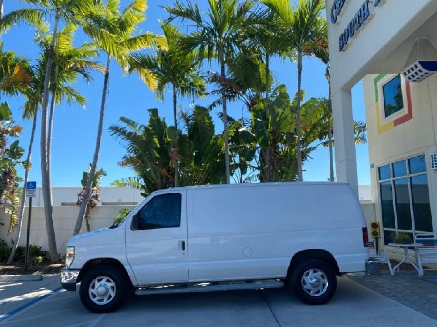 2008 Oxford White /Medium flint Ford Econoline Cargo Van CARGO VAN E250 LOW MILES 58,008 (1FTNE24W38D) with an 4.6L SOHC EFI V8 Triton Engine engine, Automatic transmission, located at 4701 North Dixie Hwy, Pompano Beach, FL, 33064, (954) 422-2889, 26.240938, -80.123474 - OUR WEBPAGE FLORIDACARS1.COM HAS OVER 100 PHOTOS AND FREE CARFAX LINK 2008 FORD E-SERIES E-250 VIN: 1FTNE24W38DB01913 1 F T N E 2 4 W 3 8 D B 0 1 9 1 3 VAN 4.6L V8 F SOHC 16V GASOLINE REAR WHEEL DRIVE Features ABS Brakes Air Conditioning AM/FM Stereo Automatic Transmission CD Audio Cruise Control Po - Photo#5