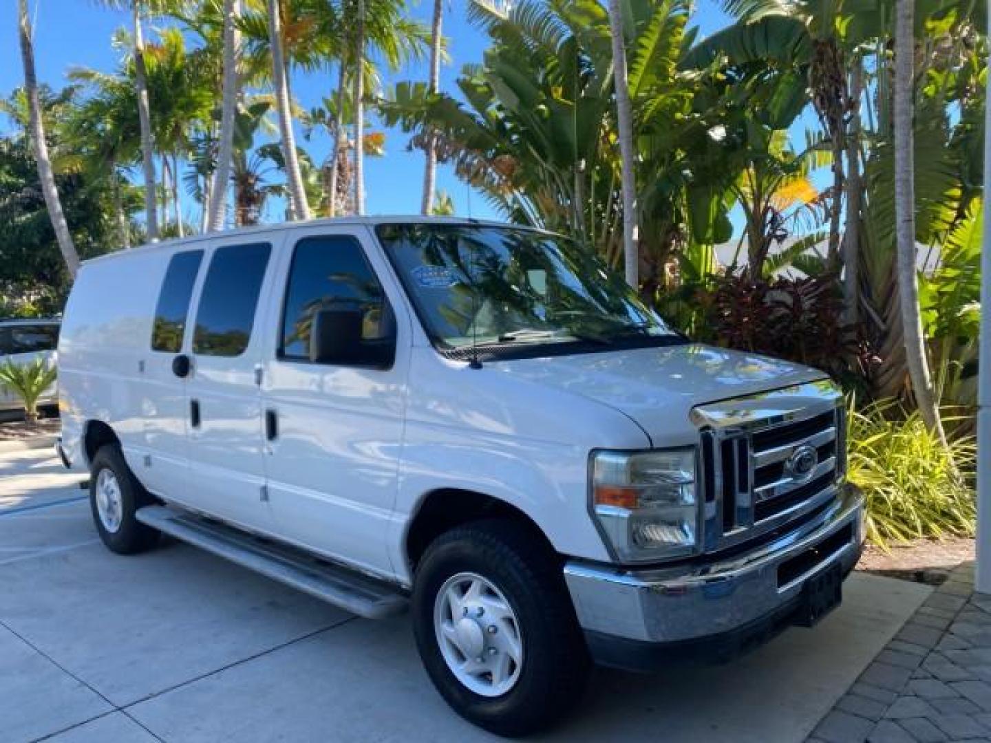 2008 Oxford White /Medium flint Ford Econoline Cargo Van CARGO VAN E250 LOW MILES 58,008 (1FTNE24W38D) with an 4.6L SOHC EFI V8 Triton Engine engine, Automatic transmission, located at 4701 North Dixie Hwy, Pompano Beach, FL, 33064, (954) 422-2889, 26.240938, -80.123474 - OUR WEBPAGE FLORIDACARS1.COM HAS OVER 100 PHOTOS AND FREE CARFAX LINK 2008 FORD E-SERIES E-250 VIN: 1FTNE24W38DB01913 1 F T N E 2 4 W 3 8 D B 0 1 9 1 3 VAN 4.6L V8 F SOHC 16V GASOLINE REAR WHEEL DRIVE Features ABS Brakes Air Conditioning AM/FM Stereo Automatic Transmission CD Audio Cruise Control Po - Photo#25