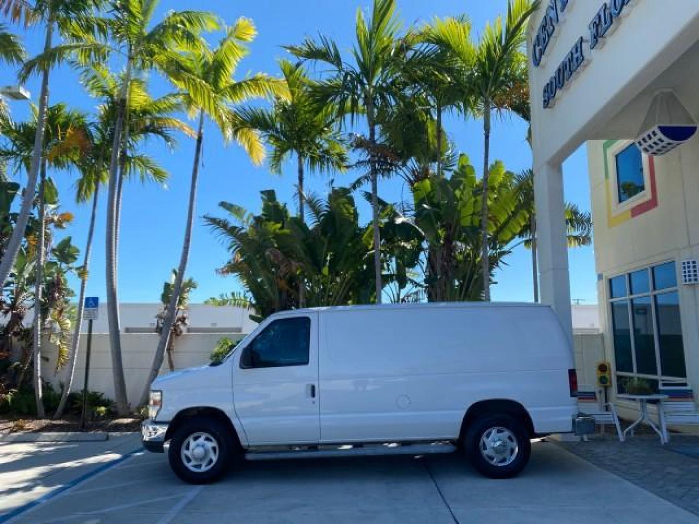 2008 Oxford White /Medium flint Ford Econoline Cargo Van CARGO VAN E250 LOW MILES 58,008 (1FTNE24W38D) with an 4.6L SOHC EFI V8 Triton Engine engine, Automatic transmission, located at 4701 North Dixie Hwy, Pompano Beach, FL, 33064, (954) 422-2889, 26.240938, -80.123474 - OUR WEBPAGE FLORIDACARS1.COM HAS OVER 100 PHOTOS AND FREE CARFAX LINK 2008 FORD E-SERIES E-250 VIN: 1FTNE24W38DB01913 1 F T N E 2 4 W 3 8 D B 0 1 9 1 3 VAN 4.6L V8 F SOHC 16V GASOLINE REAR WHEEL DRIVE Features ABS Brakes Air Conditioning AM/FM Stereo Automatic Transmission CD Audio Cruise Control Po - Photo#32