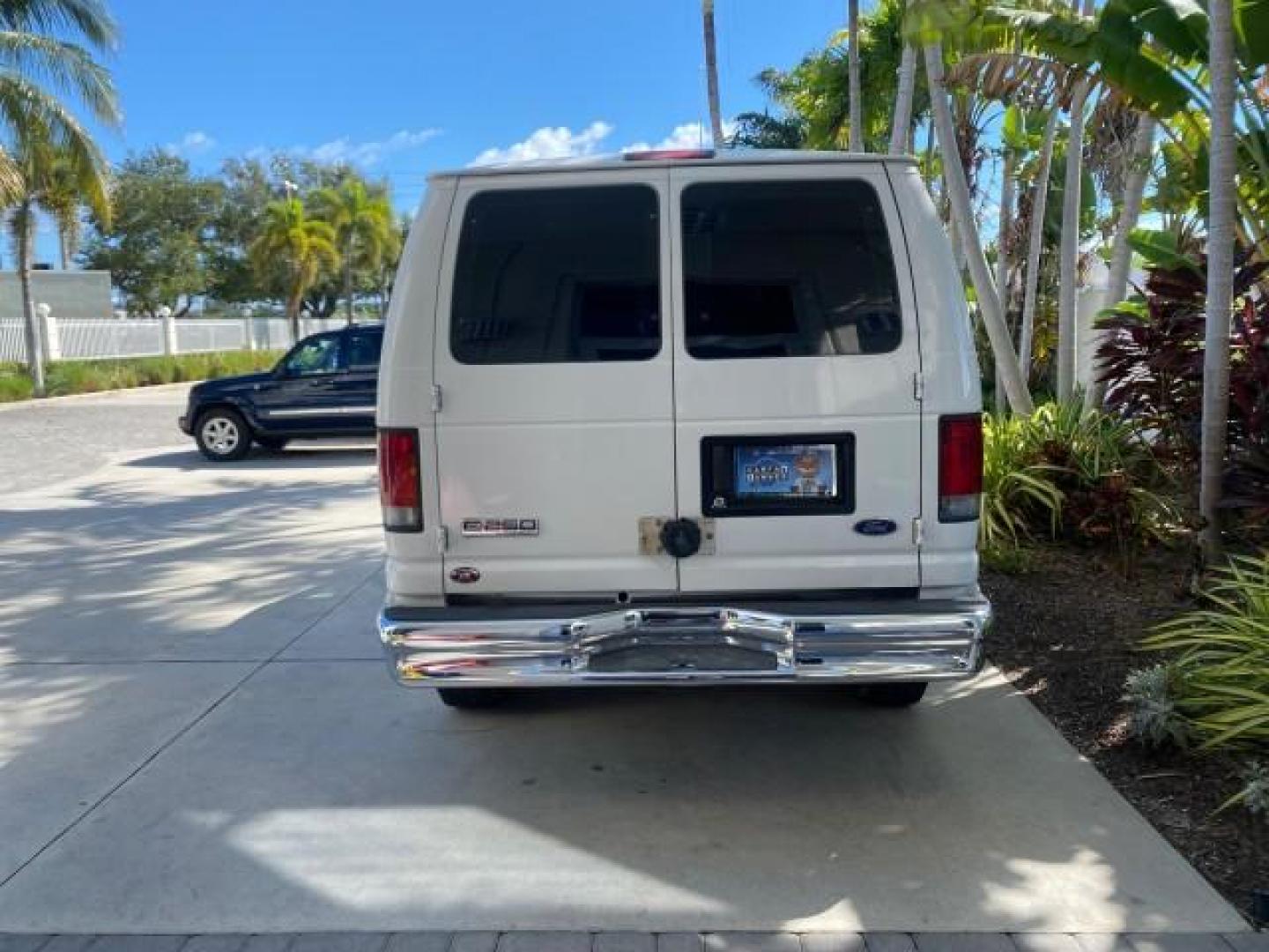 2008 Oxford White /Medium flint Ford Econoline Cargo Van CARGO VAN E250 LOW MILES 58,008 (1FTNE24W38D) with an 4.6L SOHC EFI V8 Triton Engine engine, Automatic transmission, located at 4701 North Dixie Hwy, Pompano Beach, FL, 33064, (954) 422-2889, 26.240938, -80.123474 - OUR WEBPAGE FLORIDACARS1.COM HAS OVER 100 PHOTOS AND FREE CARFAX LINK 2008 FORD E-SERIES E-250 VIN: 1FTNE24W38DB01913 1 F T N E 2 4 W 3 8 D B 0 1 9 1 3 VAN 4.6L V8 F SOHC 16V GASOLINE REAR WHEEL DRIVE Features ABS Brakes Air Conditioning AM/FM Stereo Automatic Transmission CD Audio Cruise Control Po - Photo#36