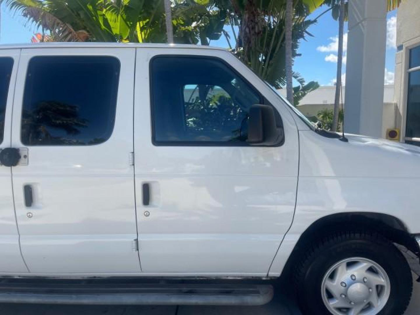 2008 Oxford White /Medium flint Ford Econoline Cargo Van CARGO VAN E250 LOW MILES 58,008 (1FTNE24W38D) with an 4.6L SOHC EFI V8 Triton Engine engine, Automatic transmission, located at 4701 North Dixie Hwy, Pompano Beach, FL, 33064, (954) 422-2889, 26.240938, -80.123474 - OUR WEBPAGE FLORIDACARS1.COM HAS OVER 100 PHOTOS AND FREE CARFAX LINK 2008 FORD E-SERIES E-250 VIN: 1FTNE24W38DB01913 1 F T N E 2 4 W 3 8 D B 0 1 9 1 3 VAN 4.6L V8 F SOHC 16V GASOLINE REAR WHEEL DRIVE Features ABS Brakes Air Conditioning AM/FM Stereo Automatic Transmission CD Audio Cruise Control Po - Photo#98