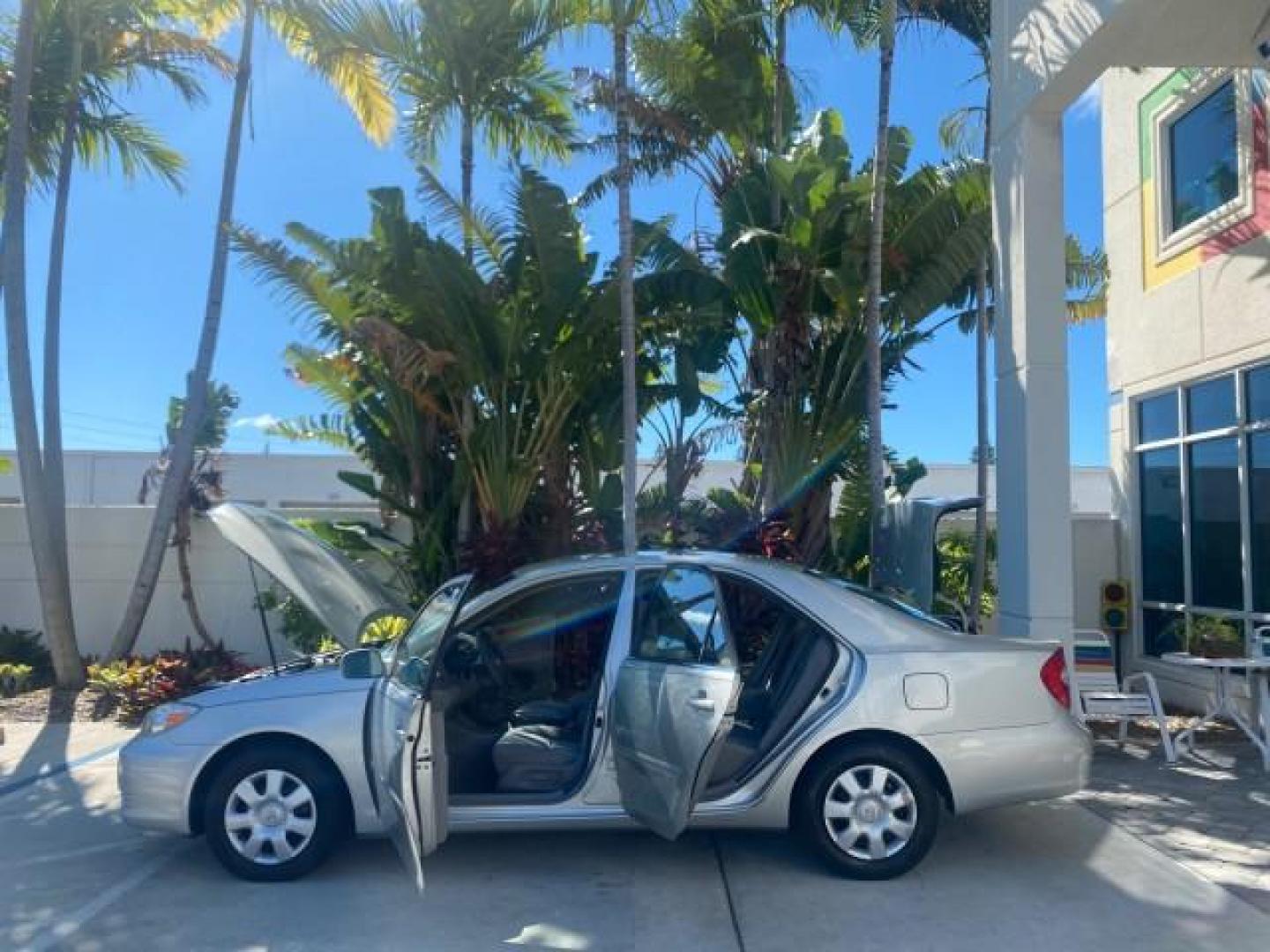 2002 Desert Sand Mica /Stone Toyota Camry LE LOW MILES 66,209 1 OWNER (4T1BE32K82U) with an 2.4L Twin-Cam EFI 16-Valve 4-Cyl Engine engine, Automatic transmission, located at 4701 North Dixie Hwy, Pompano Beach, FL, 33064, (954) 422-2889, 26.240938, -80.123474 - OUR WEBPAGE FLORIDACARS1.COM HAS OVER 100 PHOTOS AND FREE CARFAX LINK 2002 TOYOTA CAMRY LE AUTO ICE COLD AC VIN: 4T1BE32K82U112501 4 T 1 B E 3 2 K 8 2 U 1 1 2 5 0 1 SEDAN 4 DR 2.4L I4 F DOHC 16V GASOLINE 32 MPG FRONT WHEEL DRIVE Features ABS Brakes Air Conditioning AM/FM Stereo Automatic Transmissio - Photo#8