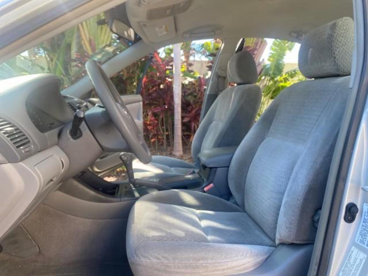 2002 Desert Sand Mica /Stone Toyota Camry LE LOW MILES 66,209 1 OWNER (4T1BE32K82U) with an 2.4L Twin-Cam EFI 16-Valve 4-Cyl Engine engine, Automatic transmission, located at 4701 North Dixie Hwy, Pompano Beach, FL, 33064, (954) 422-2889, 26.240938, -80.123474 - OUR WEBPAGE FLORIDACARS1.COM HAS OVER 100 PHOTOS AND FREE CARFAX LINK 2002 TOYOTA CAMRY LE AUTO ICE COLD AC VIN: 4T1BE32K82U112501 4 T 1 B E 3 2 K 8 2 U 1 1 2 5 0 1 SEDAN 4 DR 2.4L I4 F DOHC 16V GASOLINE 32 MPG FRONT WHEEL DRIVE Features ABS Brakes Air Conditioning AM/FM Stereo Automatic Transmissio - Photo#10