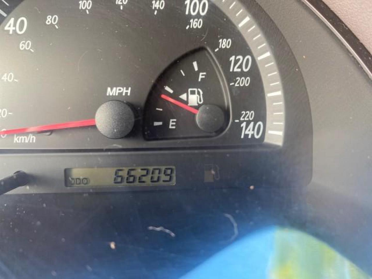 2002 Desert Sand Mica /Stone Toyota Camry LE LOW MILES 66,209 1 OWNER (4T1BE32K82U) with an 2.4L Twin-Cam EFI 16-Valve 4-Cyl Engine engine, Automatic transmission, located at 4701 North Dixie Hwy, Pompano Beach, FL, 33064, (954) 422-2889, 26.240938, -80.123474 - OUR WEBPAGE FLORIDACARS1.COM HAS OVER 100 PHOTOS AND FREE CARFAX LINK 2002 TOYOTA CAMRY LE AUTO ICE COLD AC VIN: 4T1BE32K82U112501 4 T 1 B E 3 2 K 8 2 U 1 1 2 5 0 1 SEDAN 4 DR 2.4L I4 F DOHC 16V GASOLINE 32 MPG FRONT WHEEL DRIVE Features ABS Brakes Air Conditioning AM/FM Stereo Automatic Transmissio - Photo#18