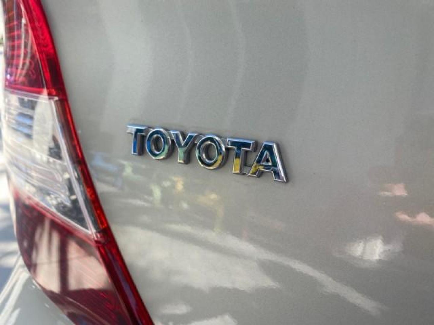 2002 Desert Sand Mica /Stone Toyota Camry LE LOW MILES 66,209 1 OWNER (4T1BE32K82U) with an 2.4L Twin-Cam EFI 16-Valve 4-Cyl Engine engine, Automatic transmission, located at 4701 North Dixie Hwy, Pompano Beach, FL, 33064, (954) 422-2889, 26.240938, -80.123474 - OUR WEBPAGE FLORIDACARS1.COM HAS OVER 100 PHOTOS AND FREE CARFAX LINK 2002 TOYOTA CAMRY LE AUTO ICE COLD AC VIN: 4T1BE32K82U112501 4 T 1 B E 3 2 K 8 2 U 1 1 2 5 0 1 SEDAN 4 DR 2.4L I4 F DOHC 16V GASOLINE 32 MPG FRONT WHEEL DRIVE Features ABS Brakes Air Conditioning AM/FM Stereo Automatic Transmissio - Photo#89