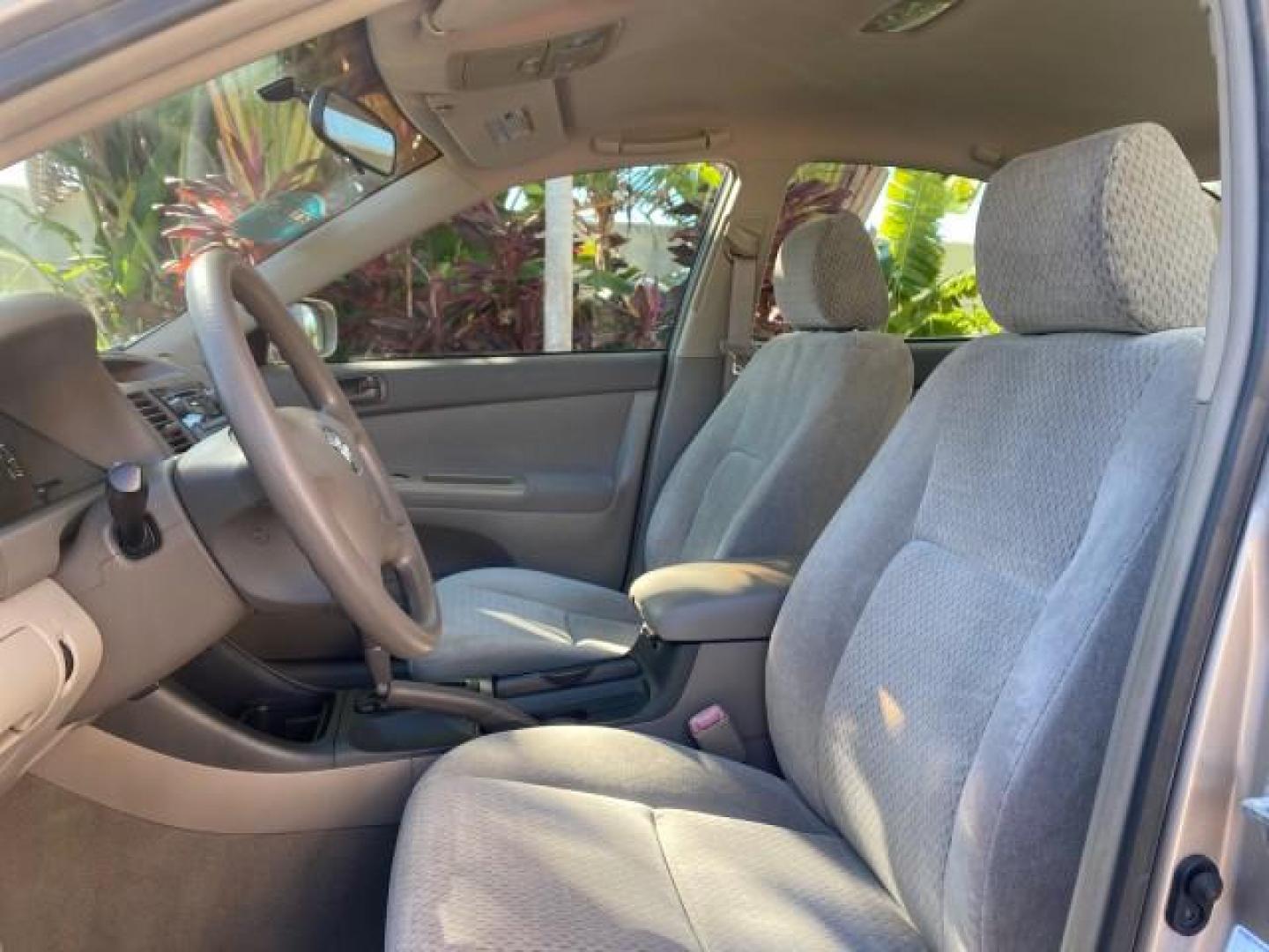2004 Desert Sand Mica /Taupe Toyota Camry LE LOW MILES 25,414 ACTUAL (4T1BE32K04U) with an 2.4L DOHC MPFI Vvti 16-Valve 4-Cyl Engine engine, Automatic transmission, located at 4701 North Dixie Hwy, Pompano Beach, FL, 33064, (954) 422-2889, 26.240938, -80.123474 - OUR WEBPAGE FLORIDACARS1.COM HAS OVER 100 PHOTOS AND FREE CARFAX LINK 2004 TOYOTA CAMRY LE VIN: 4T1BE32K04U806344 4 T 1 B E 3 2 K 0 4 U 8 0 6 3 4 4 SEDAN 4 DR 2.4L I4 F DOHC 16V GASOLINE 32 MPG FRONT WHEEL DRIVE Features ABS Brakes Air Conditioning AM/FM Stereo Automatic Transmission Cassette Player - Photo#45