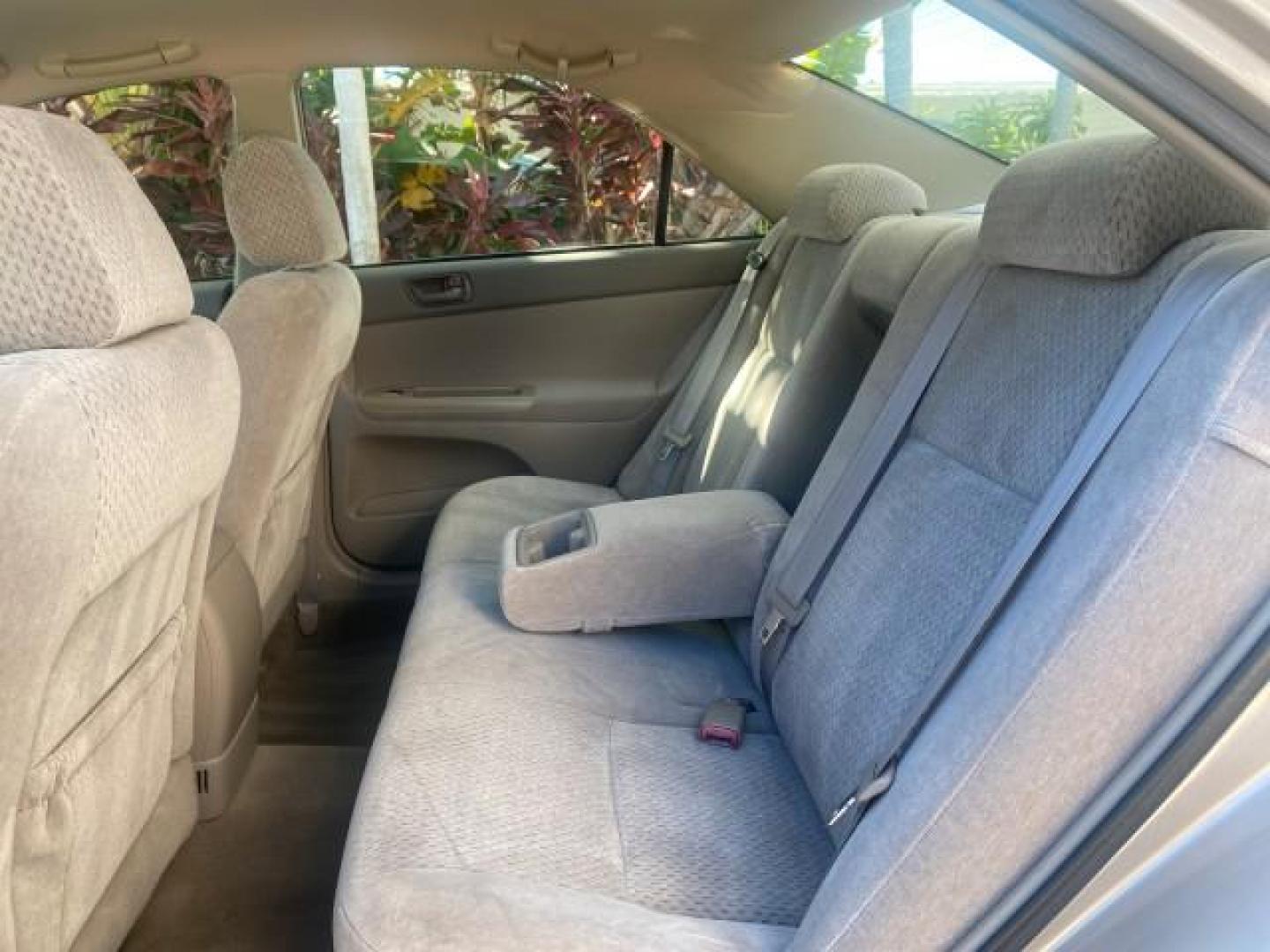 2004 Desert Sand Mica /Taupe Toyota Camry LE LOW MILES 25,414 ACTUAL (4T1BE32K04U) with an 2.4L DOHC MPFI Vvti 16-Valve 4-Cyl Engine engine, Automatic transmission, located at 4701 North Dixie Hwy, Pompano Beach, FL, 33064, (954) 422-2889, 26.240938, -80.123474 - OUR WEBPAGE FLORIDACARS1.COM HAS OVER 100 PHOTOS AND FREE CARFAX LINK 2004 TOYOTA CAMRY LE VIN: 4T1BE32K04U806344 4 T 1 B E 3 2 K 0 4 U 8 0 6 3 4 4 SEDAN 4 DR 2.4L I4 F DOHC 16V GASOLINE 32 MPG FRONT WHEEL DRIVE Features ABS Brakes Air Conditioning AM/FM Stereo Automatic Transmission Cassette Player - Photo#77