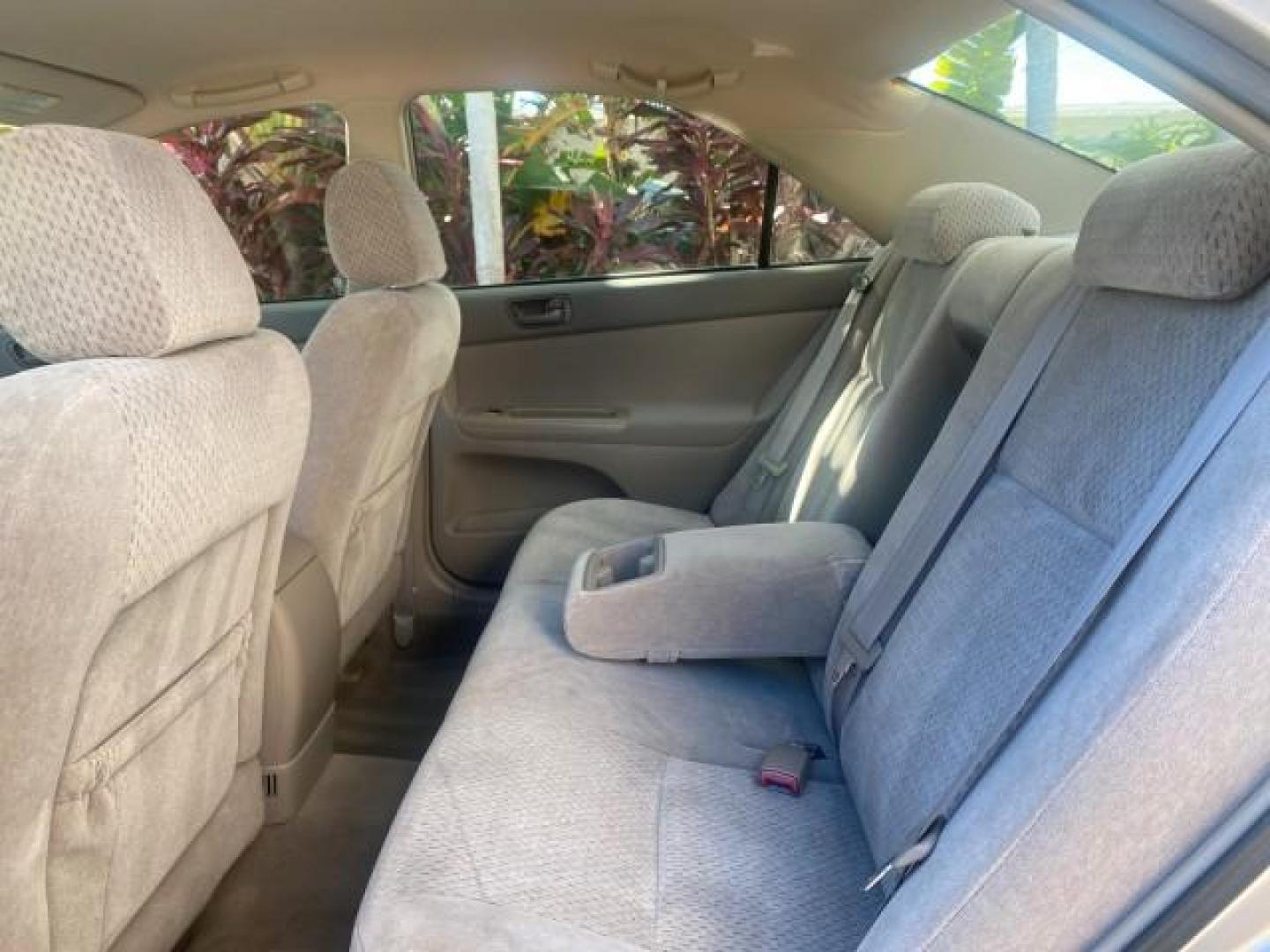 2004 Desert Sand Mica /Taupe Toyota Camry LE LOW MILES 25,414 ACTUAL (4T1BE32K04U) with an 2.4L DOHC MPFI Vvti 16-Valve 4-Cyl Engine engine, Automatic transmission, located at 4701 North Dixie Hwy, Pompano Beach, FL, 33064, (954) 422-2889, 26.240938, -80.123474 - OUR WEBPAGE FLORIDACARS1.COM HAS OVER 100 PHOTOS AND FREE CARFAX LINK 2004 TOYOTA CAMRY LE VIN: 4T1BE32K04U806344 4 T 1 B E 3 2 K 0 4 U 8 0 6 3 4 4 SEDAN 4 DR 2.4L I4 F DOHC 16V GASOLINE 32 MPG FRONT WHEEL DRIVE Features ABS Brakes Air Conditioning AM/FM Stereo Automatic Transmission Cassette Player - Photo#78