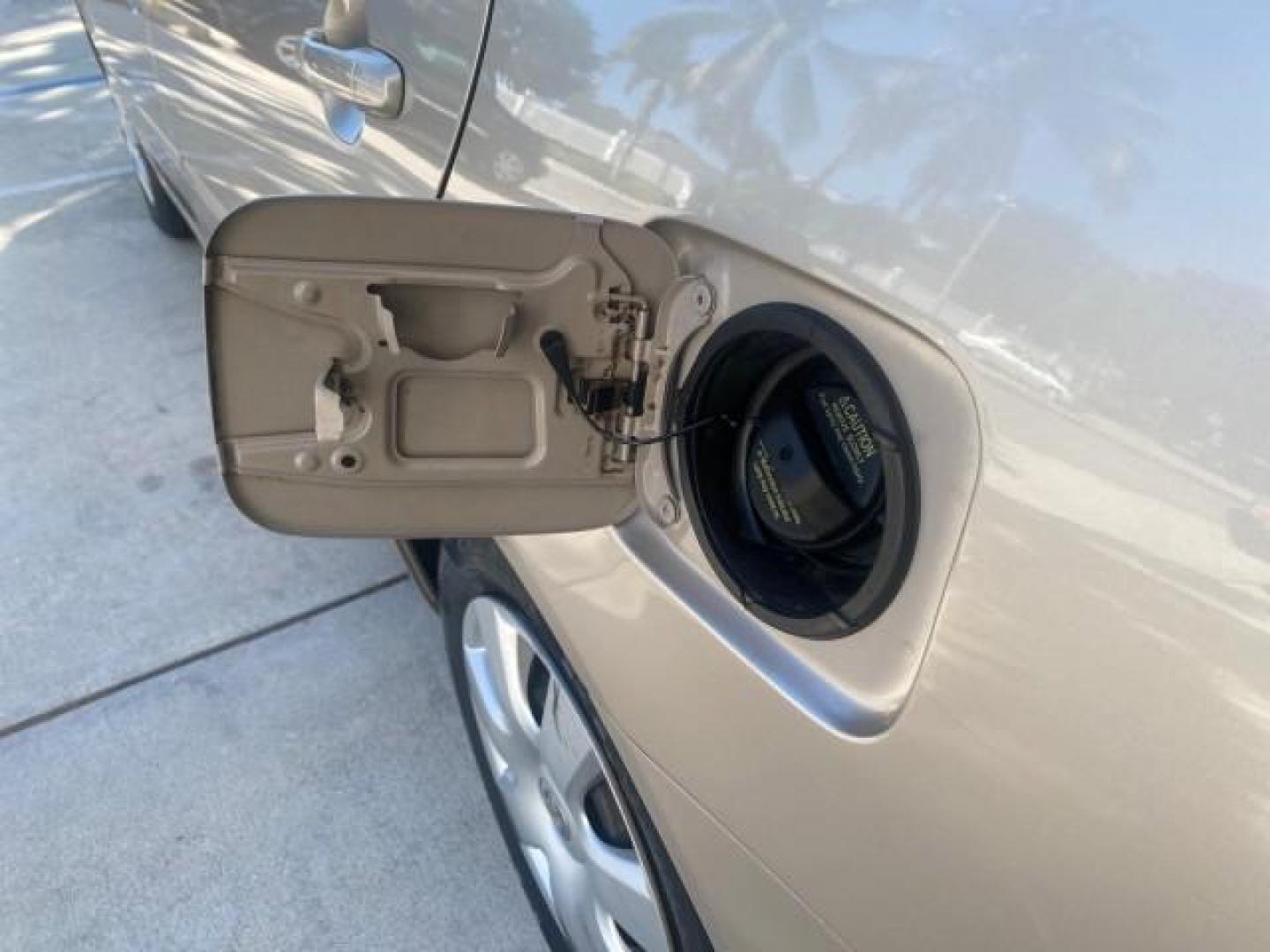 2004 Desert Sand Mica /Taupe Toyota Camry LE LOW MILES 25,414 ACTUAL (4T1BE32K04U) with an 2.4L DOHC MPFI Vvti 16-Valve 4-Cyl Engine engine, Automatic transmission, located at 4701 North Dixie Hwy, Pompano Beach, FL, 33064, (954) 422-2889, 26.240938, -80.123474 - OUR WEBPAGE FLORIDACARS1.COM HAS OVER 100 PHOTOS AND FREE CARFAX LINK 2004 TOYOTA CAMRY LE VIN: 4T1BE32K04U806344 4 T 1 B E 3 2 K 0 4 U 8 0 6 3 4 4 SEDAN 4 DR 2.4L I4 F DOHC 16V GASOLINE 32 MPG FRONT WHEEL DRIVE Features ABS Brakes Air Conditioning AM/FM Stereo Automatic Transmission Cassette Player - Photo#89