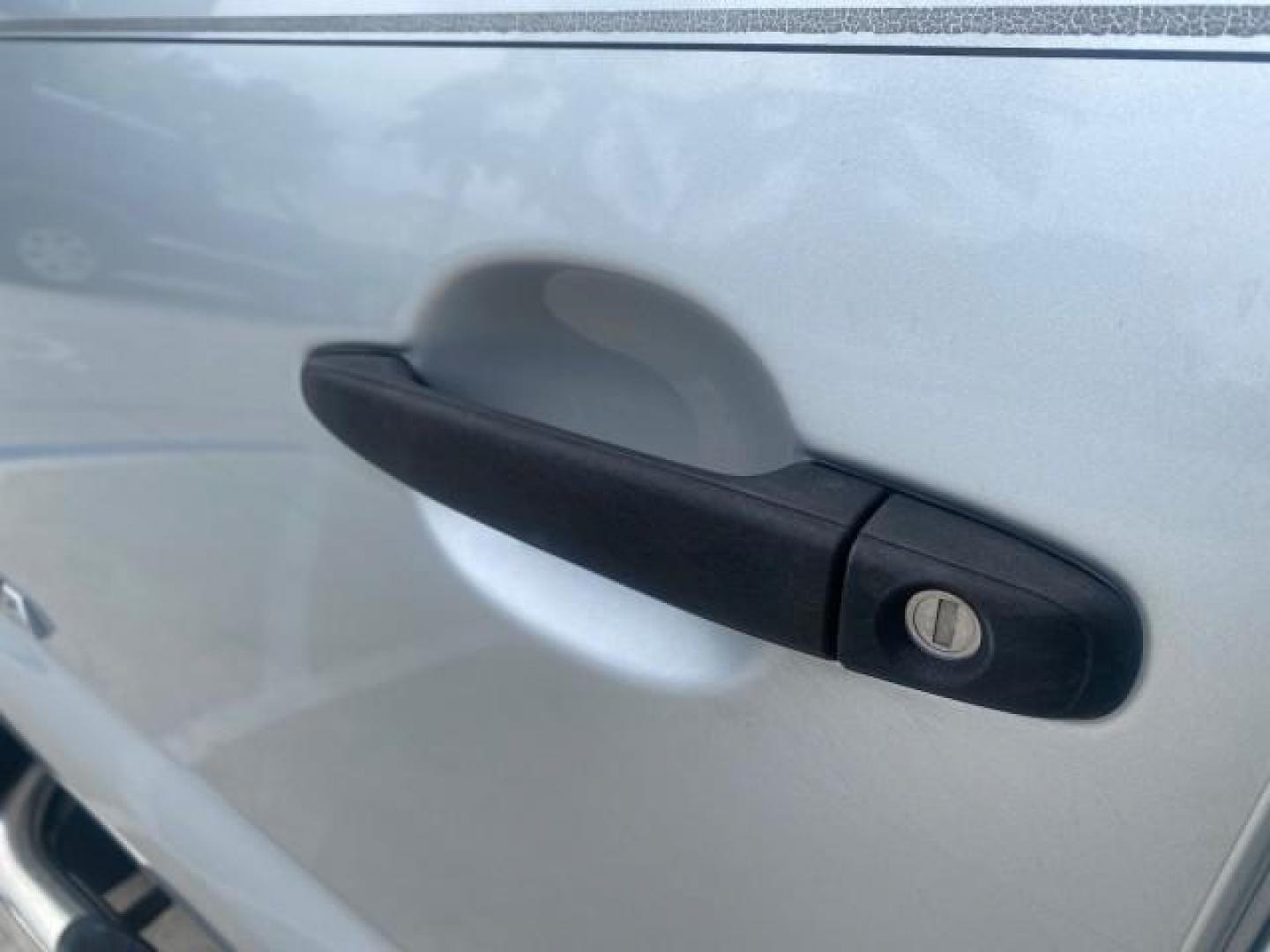 2006 Silver Streak Mica /Graphite Toyota Tacoma 1 OWNER 4WD CREW CAB (3TMMU52N46M) with an 4.0L DOHC EFI 24-Valve V6 VVT-i Engine engine, Automatic transmission, located at 4701 North Dixie Hwy, Pompano Beach, FL, 33064, (954) 422-2889, 26.240938, -80.123474 - OUR WEBPAGE FLORIDACARS1.COM HAS OVER 100 PHOTOS AND FREE CARFAX LINK 2006 TOYOTA TACOMA V6 4 DOOR CREW CAB VIN: 3TMMU52N46M001928 3 T M M U 5 2 N 4 6 M 0 0 1 9 2 8 CREW PICKUP 4.0L V6 F DOHC 24V GASOLINE 21 MPG REAR WHEEL DRIVE W/ 4X4 Features 4WD/AWD ABS Brakes Air Conditioning Alloy Wheels AM/FM - Photo#39