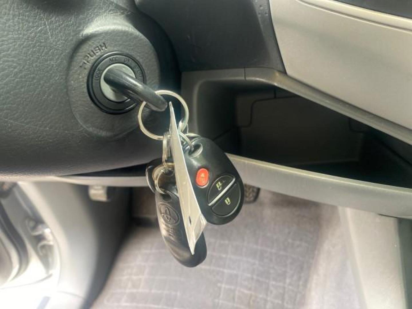 2006 Silver Streak Mica /Graphite Toyota Tacoma 1 OWNER 4WD CREW CAB (3TMMU52N46M) with an 4.0L DOHC EFI 24-Valve V6 VVT-i Engine engine, Automatic transmission, located at 4701 North Dixie Hwy, Pompano Beach, FL, 33064, (954) 422-2889, 26.240938, -80.123474 - OUR WEBPAGE FLORIDACARS1.COM HAS OVER 100 PHOTOS AND FREE CARFAX LINK 2006 TOYOTA TACOMA V6 4 DOOR CREW CAB VIN: 3TMMU52N46M001928 3 T M M U 5 2 N 4 6 M 0 0 1 9 2 8 CREW PICKUP 4.0L V6 F DOHC 24V GASOLINE 21 MPG REAR WHEEL DRIVE W/ 4X4 Features 4WD/AWD ABS Brakes Air Conditioning Alloy Wheels AM/FM - Photo#55