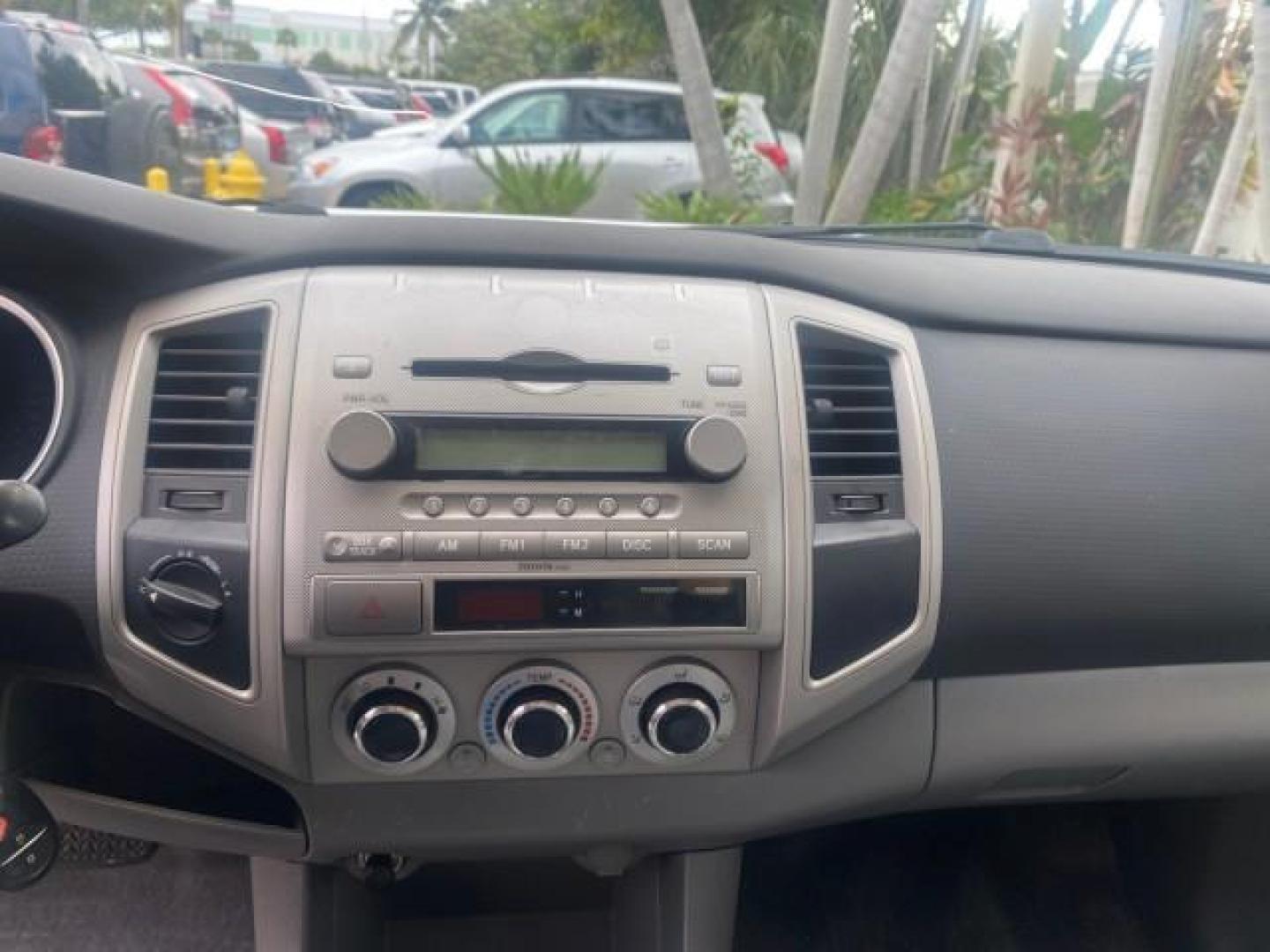 2006 Silver Streak Mica /Graphite Toyota Tacoma 1 OWNER 4WD CREW CAB (3TMMU52N46M) with an 4.0L DOHC EFI 24-Valve V6 VVT-i Engine engine, Automatic transmission, located at 4701 North Dixie Hwy, Pompano Beach, FL, 33064, (954) 422-2889, 26.240938, -80.123474 - OUR WEBPAGE FLORIDACARS1.COM HAS OVER 100 PHOTOS AND FREE CARFAX LINK 2006 TOYOTA TACOMA V6 4 DOOR CREW CAB VIN: 3TMMU52N46M001928 3 T M M U 5 2 N 4 6 M 0 0 1 9 2 8 CREW PICKUP 4.0L V6 F DOHC 24V GASOLINE 21 MPG REAR WHEEL DRIVE W/ 4X4 Features 4WD/AWD ABS Brakes Air Conditioning Alloy Wheels AM/FM - Photo#56