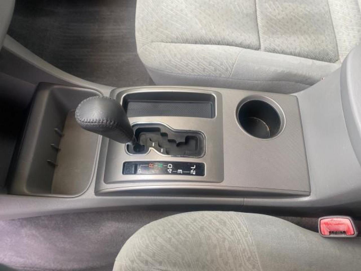 2006 Silver Streak Mica /Graphite Toyota Tacoma 1 OWNER 4WD CREW CAB (3TMMU52N46M) with an 4.0L DOHC EFI 24-Valve V6 VVT-i Engine engine, Automatic transmission, located at 4701 North Dixie Hwy, Pompano Beach, FL, 33064, (954) 422-2889, 26.240938, -80.123474 - OUR WEBPAGE FLORIDACARS1.COM HAS OVER 100 PHOTOS AND FREE CARFAX LINK 2006 TOYOTA TACOMA V6 4 DOOR CREW CAB VIN: 3TMMU52N46M001928 3 T M M U 5 2 N 4 6 M 0 0 1 9 2 8 CREW PICKUP 4.0L V6 F DOHC 24V GASOLINE 21 MPG REAR WHEEL DRIVE W/ 4X4 Features 4WD/AWD ABS Brakes Air Conditioning Alloy Wheels AM/FM - Photo#62