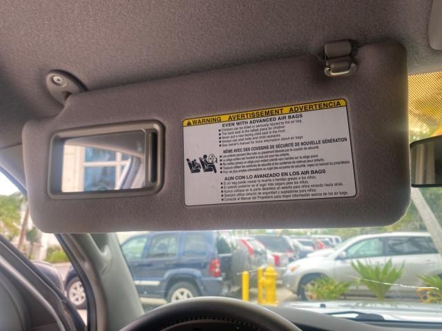 2006 Silver Streak Mica /Graphite Toyota Tacoma 1 OWNER 4WD CREW CAB (3TMMU52N46M) with an 4.0L DOHC EFI 24-Valve V6 VVT-i Engine engine, Automatic transmission, located at 4701 North Dixie Hwy, Pompano Beach, FL, 33064, (954) 422-2889, 26.240938, -80.123474 - OUR WEBPAGE FLORIDACARS1.COM HAS OVER 100 PHOTOS AND FREE CARFAX LINK 2006 TOYOTA TACOMA V6 4 DOOR CREW CAB VIN: 3TMMU52N46M001928 3 T M M U 5 2 N 4 6 M 0 0 1 9 2 8 CREW PICKUP 4.0L V6 F DOHC 24V GASOLINE 21 MPG REAR WHEEL DRIVE W/ 4X4 Features 4WD/AWD ABS Brakes Air Conditioning Alloy Wheels AM/FM - Photo#68