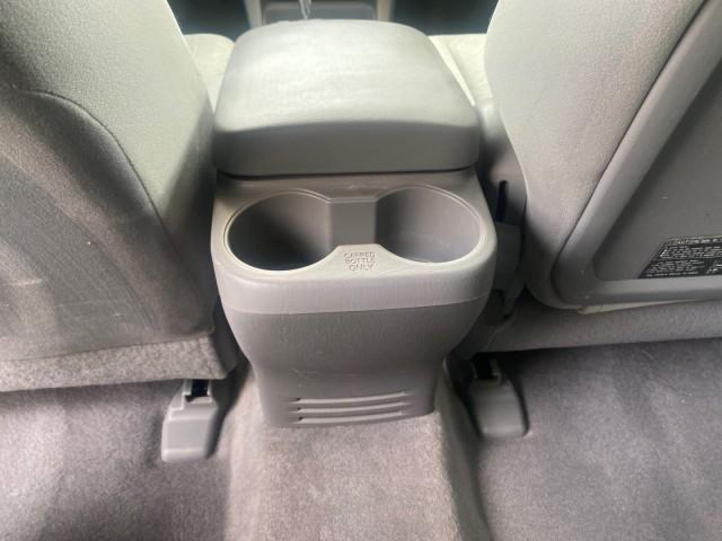 2006 Silver Streak Mica /Graphite Toyota Tacoma 1 OWNER 4WD CREW CAB (3TMMU52N46M) with an 4.0L DOHC EFI 24-Valve V6 VVT-i Engine engine, Automatic transmission, located at 4701 North Dixie Hwy, Pompano Beach, FL, 33064, (954) 422-2889, 26.240938, -80.123474 - OUR WEBPAGE FLORIDACARS1.COM HAS OVER 100 PHOTOS AND FREE CARFAX LINK 2006 TOYOTA TACOMA V6 4 DOOR CREW CAB VIN: 3TMMU52N46M001928 3 T M M U 5 2 N 4 6 M 0 0 1 9 2 8 CREW PICKUP 4.0L V6 F DOHC 24V GASOLINE 21 MPG REAR WHEEL DRIVE W/ 4X4 Features 4WD/AWD ABS Brakes Air Conditioning Alloy Wheels AM/FM - Photo#85