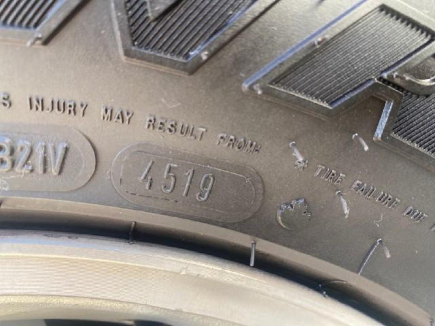 2001 Black /Agate Jeep Wrangler AUTO AC LOW MILES 77,760 HARD TOP (1J4FA49S61P) with an 4.0L SMFI I6 Power Tech Engine engine, Automatic transmission, located at 4701 North Dixie Hwy, Pompano Beach, FL, 33064, (954) 422-2889, 26.240938, -80.123474 - OUR WEBPAGE FLORIDACARS1.COM HAS OVER 100 PHOTOS AND FREE CARFAX LINK 2001 JEEP WRANGLER SPORT REMOVABLE HARD TOP VIN: 1J4FA49S61P364008 1 J 4 F A 4 9 S 6 1 P 3 6 4 0 0 8 UTILITY (BLAZER, JIMMY, SCOUT, ETC.) 4.0L I6 F GASOLINE REAR WHEEL DRIVE W/ 4X4 Features 4WD/AWD Air Conditioning Alloy Wheels AM - Photo#27