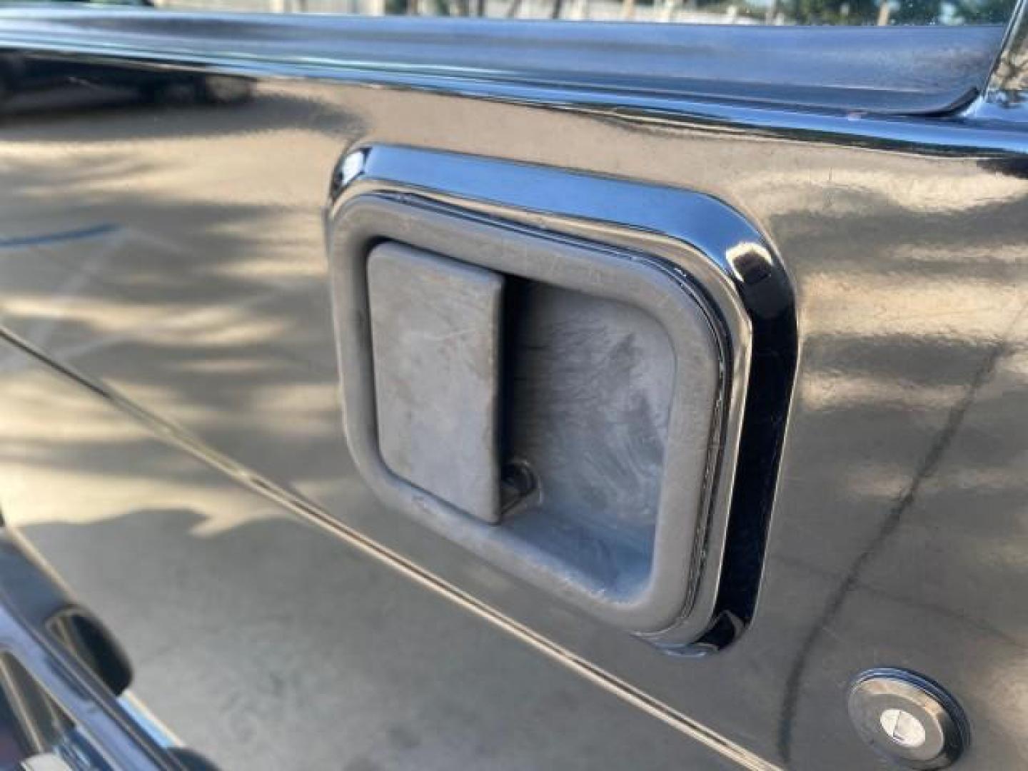 2001 Black /Agate Jeep Wrangler AUTO AC LOW MILES 77,760 HARD TOP (1J4FA49S61P) with an 4.0L SMFI I6 Power Tech Engine engine, Automatic transmission, located at 4701 North Dixie Hwy, Pompano Beach, FL, 33064, (954) 422-2889, 26.240938, -80.123474 - OUR WEBPAGE FLORIDACARS1.COM HAS OVER 100 PHOTOS AND FREE CARFAX LINK 2001 JEEP WRANGLER SPORT REMOVABLE HARD TOP VIN: 1J4FA49S61P364008 1 J 4 F A 4 9 S 6 1 P 3 6 4 0 0 8 UTILITY (BLAZER, JIMMY, SCOUT, ETC.) 4.0L I6 F GASOLINE REAR WHEEL DRIVE W/ 4X4 Features 4WD/AWD Air Conditioning Alloy Wheels AM - Photo#39