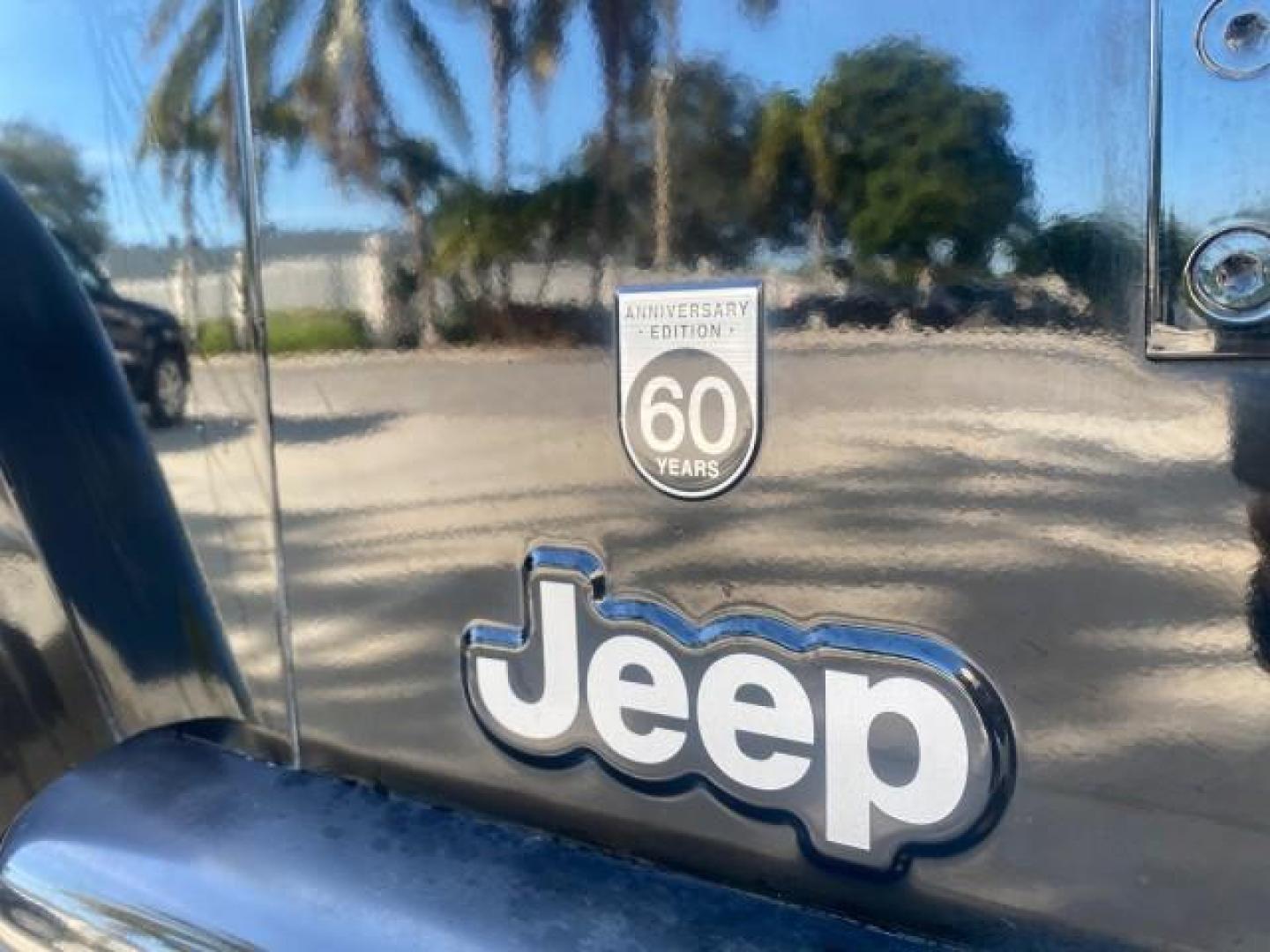 2001 Black /Agate Jeep Wrangler AUTO AC LOW MILES 77,760 HARD TOP (1J4FA49S61P) with an 4.0L SMFI I6 Power Tech Engine engine, Automatic transmission, located at 4701 North Dixie Hwy, Pompano Beach, FL, 33064, (954) 422-2889, 26.240938, -80.123474 - OUR WEBPAGE FLORIDACARS1.COM HAS OVER 100 PHOTOS AND FREE CARFAX LINK 2001 JEEP WRANGLER SPORT REMOVABLE HARD TOP VIN: 1J4FA49S61P364008 1 J 4 F A 4 9 S 6 1 P 3 6 4 0 0 8 UTILITY (BLAZER, JIMMY, SCOUT, ETC.) 4.0L I6 F GASOLINE REAR WHEEL DRIVE W/ 4X4 Features 4WD/AWD Air Conditioning Alloy Wheels AM - Photo#43