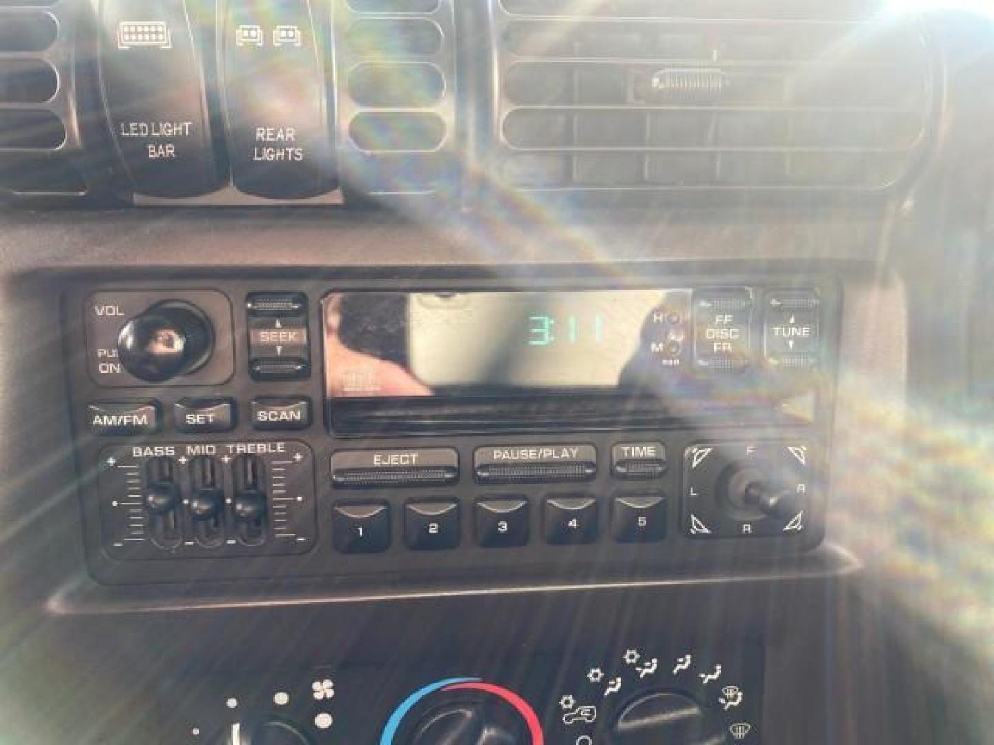 2001 Black /Agate Jeep Wrangler AUTO AC LOW MILES 77,760 HARD TOP (1J4FA49S61P) with an 4.0L SMFI I6 Power Tech Engine engine, Automatic transmission, located at 4701 North Dixie Hwy, Pompano Beach, FL, 33064, (954) 422-2889, 26.240938, -80.123474 - OUR WEBPAGE FLORIDACARS1.COM HAS OVER 100 PHOTOS AND FREE CARFAX LINK 2001 JEEP WRANGLER SPORT REMOVABLE HARD TOP VIN: 1J4FA49S61P364008 1 J 4 F A 4 9 S 6 1 P 3 6 4 0 0 8 UTILITY (BLAZER, JIMMY, SCOUT, ETC.) 4.0L I6 F GASOLINE REAR WHEEL DRIVE W/ 4X4 Features 4WD/AWD Air Conditioning Alloy Wheels AM - Photo#62