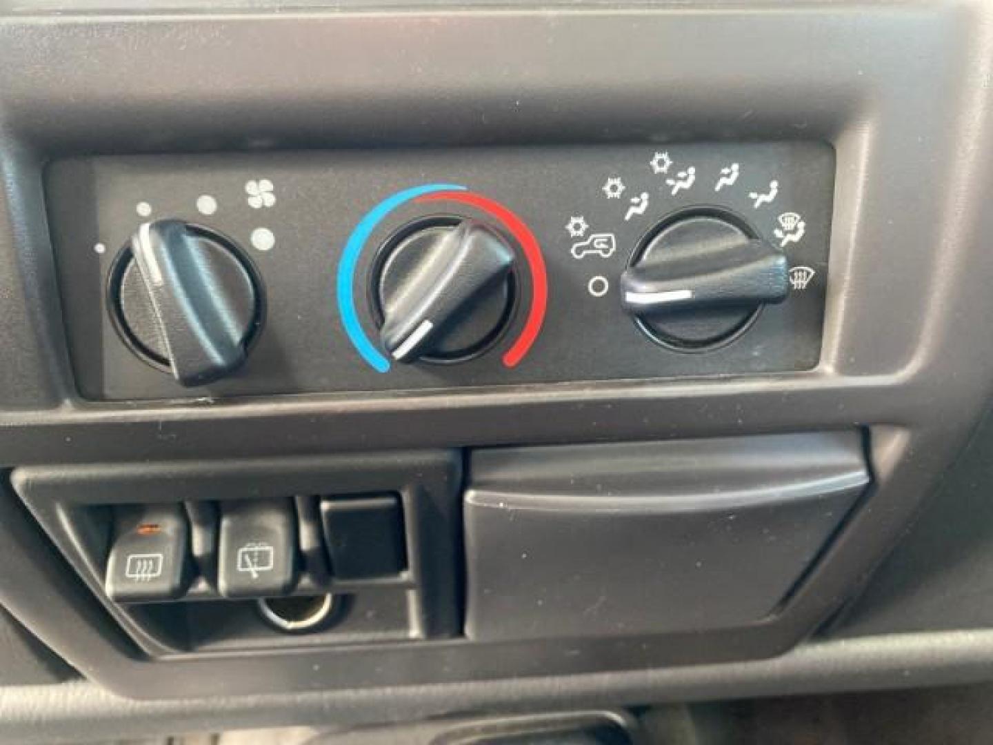 2001 Black /Agate Jeep Wrangler AUTO AC LOW MILES 77,760 HARD TOP (1J4FA49S61P) with an 4.0L SMFI I6 Power Tech Engine engine, Automatic transmission, located at 4701 North Dixie Hwy, Pompano Beach, FL, 33064, (954) 422-2889, 26.240938, -80.123474 - OUR WEBPAGE FLORIDACARS1.COM HAS OVER 100 PHOTOS AND FREE CARFAX LINK 2001 JEEP WRANGLER SPORT REMOVABLE HARD TOP VIN: 1J4FA49S61P364008 1 J 4 F A 4 9 S 6 1 P 3 6 4 0 0 8 UTILITY (BLAZER, JIMMY, SCOUT, ETC.) 4.0L I6 F GASOLINE REAR WHEEL DRIVE W/ 4X4 Features 4WD/AWD Air Conditioning Alloy Wheels AM - Photo#63