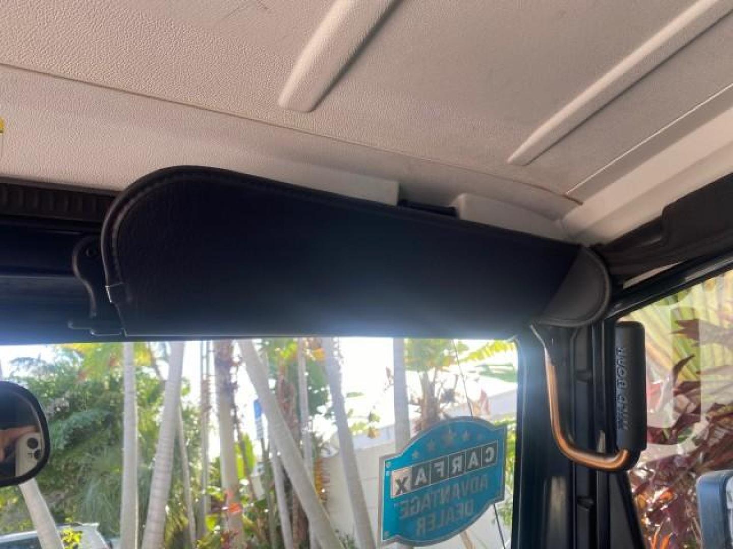 2001 Black /Agate Jeep Wrangler AUTO AC LOW MILES 77,760 HARD TOP (1J4FA49S61P) with an 4.0L SMFI I6 Power Tech Engine engine, Automatic transmission, located at 4701 North Dixie Hwy, Pompano Beach, FL, 33064, (954) 422-2889, 26.240938, -80.123474 - OUR WEBPAGE FLORIDACARS1.COM HAS OVER 100 PHOTOS AND FREE CARFAX LINK 2001 JEEP WRANGLER SPORT REMOVABLE HARD TOP VIN: 1J4FA49S61P364008 1 J 4 F A 4 9 S 6 1 P 3 6 4 0 0 8 UTILITY (BLAZER, JIMMY, SCOUT, ETC.) 4.0L I6 F GASOLINE REAR WHEEL DRIVE W/ 4X4 Features 4WD/AWD Air Conditioning Alloy Wheels AM - Photo#75