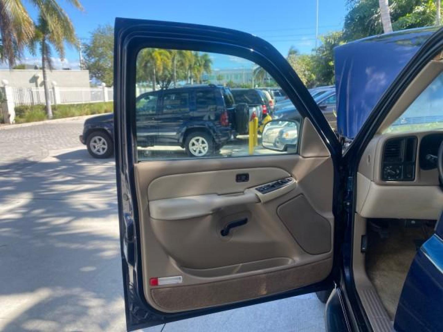 2003 Indigo Blue Metallic /Tan/Neutral Chevrolet Suburban LT 1 OWNER NO ACCIDENTS (1GNEC16Z13R) with an 5.3L Vortec 5300 V8 SFI Bi-Fuel Engine engine, Automatic transmission, located at 4701 North Dixie Hwy, Pompano Beach, FL, 33064, (954) 422-2889, 26.240938, -80.123474 - OUR WEBPAGE FLORIDACARS1.COM HAS OVER 100 PHOTOS AND FREE CARFAX LINK 2003 CHEVROLET SUBURBAN 1500 LS VIN: 1GNEC16Z13R307421 1 G N E C 1 6 Z 1 3 R 3 0 7 4 2 1 4 DOOR WAGON/SPORT UTILITY 5.3L V8 F FLEX FUEL 18 MPG REAR WHEEL DRIVE Features ABS Brakes Air Conditioning Alloy Wheels AM/FM Stereo Automat - Photo#9