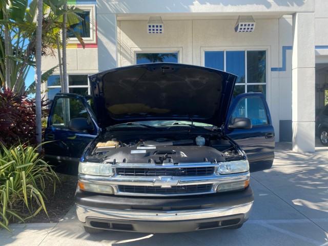 2003 Indigo Blue Metallic /Tan/Neutral Chevrolet Suburban LT 1 OWNER NO ACCIDENTS (1GNEC16Z13R) with an 5.3L Vortec 5300 V8 SFI Bi-Fuel Engine engine, Automatic transmission, located at 4701 North Dixie Hwy, Pompano Beach, FL, 33064, (954) 422-2889, 26.240938, -80.123474 - OUR WEBPAGE FLORIDACARS1.COM HAS OVER 100 PHOTOS AND FREE CARFAX LINK 2003 CHEVROLET SUBURBAN 1500 LS VIN: 1GNEC16Z13R307421 1 G N E C 1 6 Z 1 3 R 3 0 7 4 2 1 4 DOOR WAGON/SPORT UTILITY 5.3L V8 F FLEX FUEL 18 MPG REAR WHEEL DRIVE Features ABS Brakes Air Conditioning Alloy Wheels AM/FM Stereo Automat - Photo#17