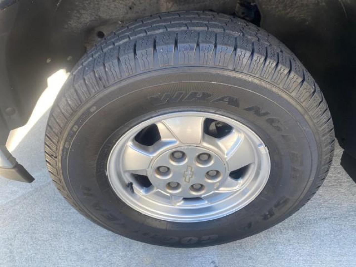 2003 Indigo Blue Metallic /Tan/Neutral Chevrolet Suburban LT 1 OWNER NO ACCIDENTS (1GNEC16Z13R) with an 5.3L Vortec 5300 V8 SFI Bi-Fuel Engine engine, Automatic transmission, located at 4701 North Dixie Hwy, Pompano Beach, FL, 33064, (954) 422-2889, 26.240938, -80.123474 - OUR WEBPAGE FLORIDACARS1.COM HAS OVER 100 PHOTOS AND FREE CARFAX LINK 2003 CHEVROLET SUBURBAN 1500 LS VIN: 1GNEC16Z13R307421 1 G N E C 1 6 Z 1 3 R 3 0 7 4 2 1 4 DOOR WAGON/SPORT UTILITY 5.3L V8 F FLEX FUEL 18 MPG REAR WHEEL DRIVE Features ABS Brakes Air Conditioning Alloy Wheels AM/FM Stereo Automat - Photo#19