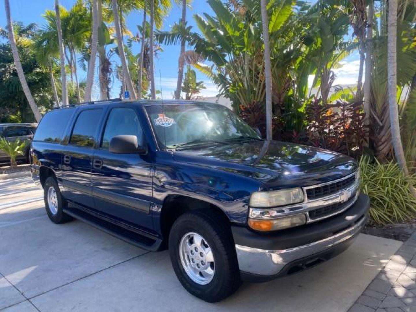 2003 Indigo Blue Metallic /Tan/Neutral Chevrolet Suburban LT 1 OWNER NO ACCIDENTS (1GNEC16Z13R) with an 5.3L Vortec 5300 V8 SFI Bi-Fuel Engine engine, Automatic transmission, located at 4701 North Dixie Hwy, Pompano Beach, FL, 33064, (954) 422-2889, 26.240938, -80.123474 - OUR WEBPAGE FLORIDACARS1.COM HAS OVER 100 PHOTOS AND FREE CARFAX LINK 2003 CHEVROLET SUBURBAN 1500 LS VIN: 1GNEC16Z13R307421 1 G N E C 1 6 Z 1 3 R 3 0 7 4 2 1 4 DOOR WAGON/SPORT UTILITY 5.3L V8 F FLEX FUEL 18 MPG REAR WHEEL DRIVE Features ABS Brakes Air Conditioning Alloy Wheels AM/FM Stereo Automat - Photo#24
