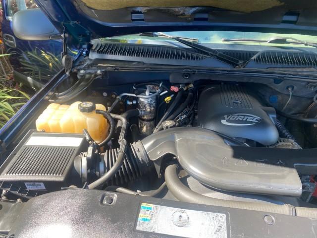 2003 Indigo Blue Metallic /Tan/Neutral Chevrolet Suburban LT 1 OWNER NO ACCIDENTS (1GNEC16Z13R) with an 5.3L Vortec 5300 V8 SFI Bi-Fuel Engine engine, Automatic transmission, located at 4701 North Dixie Hwy, Pompano Beach, FL, 33064, (954) 422-2889, 26.240938, -80.123474 - OUR WEBPAGE FLORIDACARS1.COM HAS OVER 100 PHOTOS AND FREE CARFAX LINK 2003 CHEVROLET SUBURBAN 1500 LS VIN: 1GNEC16Z13R307421 1 G N E C 1 6 Z 1 3 R 3 0 7 4 2 1 4 DOOR WAGON/SPORT UTILITY 5.3L V8 F FLEX FUEL 18 MPG REAR WHEEL DRIVE Features ABS Brakes Air Conditioning Alloy Wheels AM/FM Stereo Automat - Photo#25