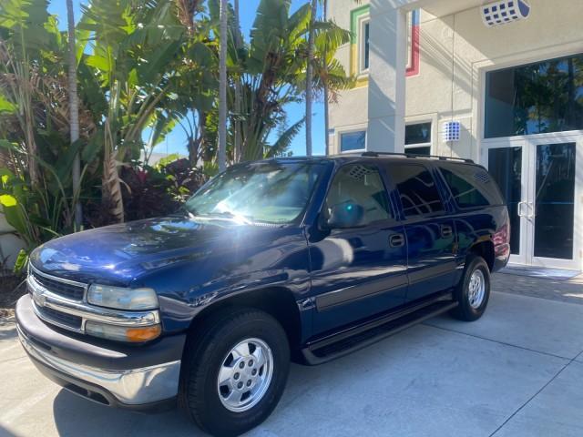 2003 Indigo Blue Metallic /Tan/Neutral Chevrolet Suburban LT 1 OWNER NO ACCIDENTS (1GNEC16Z13R) with an 5.3L Vortec 5300 V8 SFI Bi-Fuel Engine engine, Automatic transmission, located at 4701 North Dixie Hwy, Pompano Beach, FL, 33064, (954) 422-2889, 26.240938, -80.123474 - OUR WEBPAGE FLORIDACARS1.COM HAS OVER 100 PHOTOS AND FREE CARFAX LINK 2003 CHEVROLET SUBURBAN 1500 LS VIN: 1GNEC16Z13R307421 1 G N E C 1 6 Z 1 3 R 3 0 7 4 2 1 4 DOOR WAGON/SPORT UTILITY 5.3L V8 F FLEX FUEL 18 MPG REAR WHEEL DRIVE Features ABS Brakes Air Conditioning Alloy Wheels AM/FM Stereo Automat - Photo#30