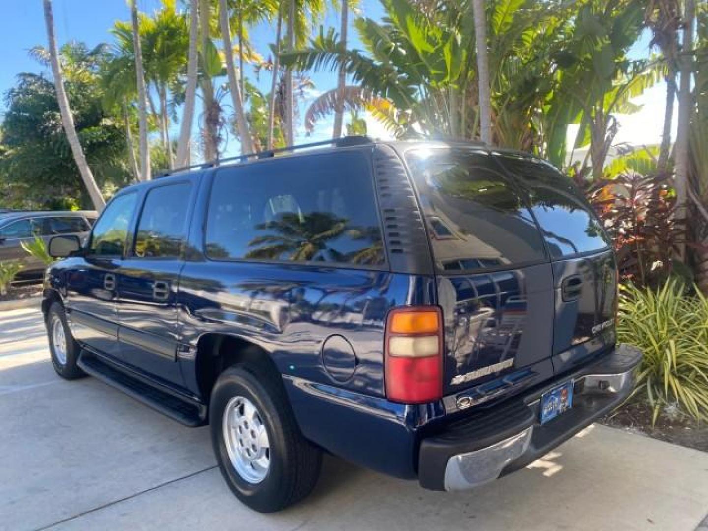 2003 Indigo Blue Metallic /Tan/Neutral Chevrolet Suburban LT 1 OWNER NO ACCIDENTS (1GNEC16Z13R) with an 5.3L Vortec 5300 V8 SFI Bi-Fuel Engine engine, Automatic transmission, located at 4701 North Dixie Hwy, Pompano Beach, FL, 33064, (954) 422-2889, 26.240938, -80.123474 - OUR WEBPAGE FLORIDACARS1.COM HAS OVER 100 PHOTOS AND FREE CARFAX LINK 2003 CHEVROLET SUBURBAN 1500 LS VIN: 1GNEC16Z13R307421 1 G N E C 1 6 Z 1 3 R 3 0 7 4 2 1 4 DOOR WAGON/SPORT UTILITY 5.3L V8 F FLEX FUEL 18 MPG REAR WHEEL DRIVE Features ABS Brakes Air Conditioning Alloy Wheels AM/FM Stereo Automat - Photo#34