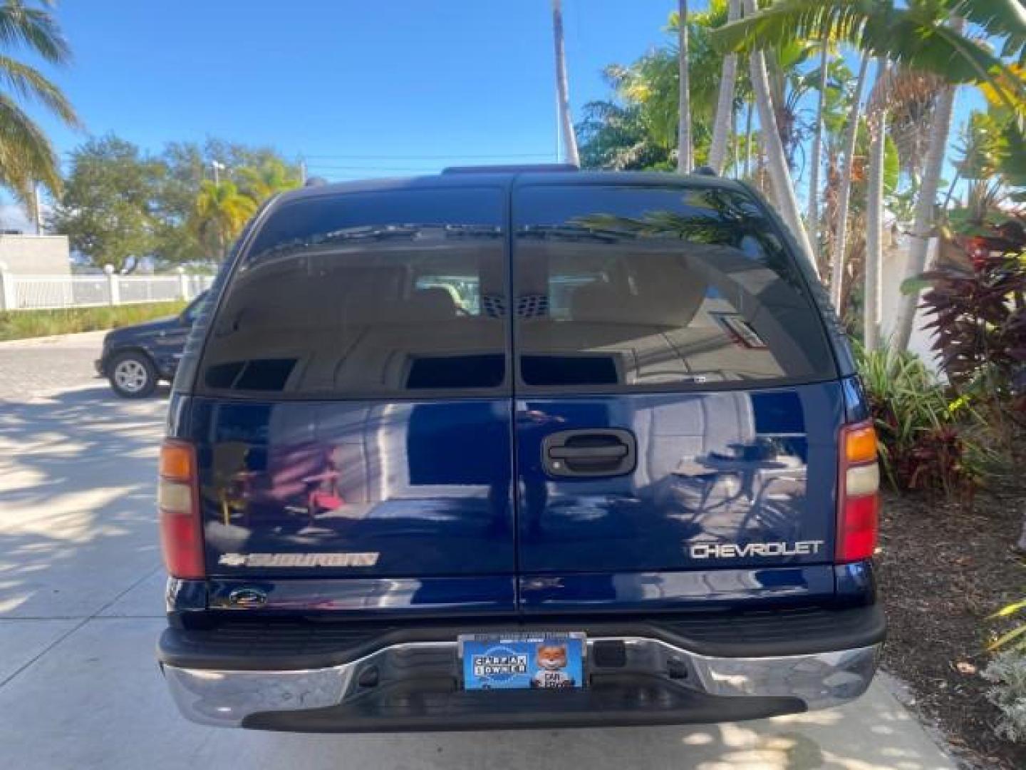 2003 Indigo Blue Metallic /Tan/Neutral Chevrolet Suburban LT 1 OWNER NO ACCIDENTS (1GNEC16Z13R) with an 5.3L Vortec 5300 V8 SFI Bi-Fuel Engine engine, Automatic transmission, located at 4701 North Dixie Hwy, Pompano Beach, FL, 33064, (954) 422-2889, 26.240938, -80.123474 - OUR WEBPAGE FLORIDACARS1.COM HAS OVER 100 PHOTOS AND FREE CARFAX LINK 2003 CHEVROLET SUBURBAN 1500 LS VIN: 1GNEC16Z13R307421 1 G N E C 1 6 Z 1 3 R 3 0 7 4 2 1 4 DOOR WAGON/SPORT UTILITY 5.3L V8 F FLEX FUEL 18 MPG REAR WHEEL DRIVE Features ABS Brakes Air Conditioning Alloy Wheels AM/FM Stereo Automat - Photo#36