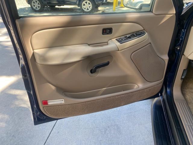 2003 Indigo Blue Metallic /Tan/Neutral Chevrolet Suburban LT 1 OWNER NO ACCIDENTS (1GNEC16Z13R) with an 5.3L Vortec 5300 V8 SFI Bi-Fuel Engine engine, Automatic transmission, located at 4701 North Dixie Hwy, Pompano Beach, FL, 33064, (954) 422-2889, 26.240938, -80.123474 - OUR WEBPAGE FLORIDACARS1.COM HAS OVER 100 PHOTOS AND FREE CARFAX LINK 2003 CHEVROLET SUBURBAN 1500 LS VIN: 1GNEC16Z13R307421 1 G N E C 1 6 Z 1 3 R 3 0 7 4 2 1 4 DOOR WAGON/SPORT UTILITY 5.3L V8 F FLEX FUEL 18 MPG REAR WHEEL DRIVE Features ABS Brakes Air Conditioning Alloy Wheels AM/FM Stereo Automat - Photo#41