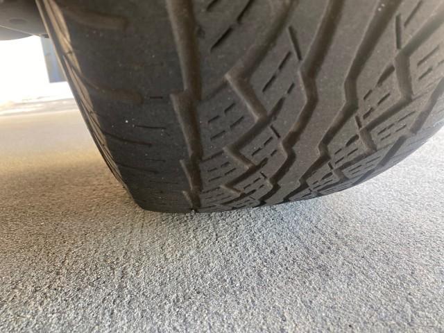 2003 Indigo Blue Metallic /Tan/Neutral Chevrolet Suburban LT 1 OWNER NO ACCIDENTS (1GNEC16Z13R) with an 5.3L Vortec 5300 V8 SFI Bi-Fuel Engine engine, Automatic transmission, located at 4701 North Dixie Hwy, Pompano Beach, FL, 33064, (954) 422-2889, 26.240938, -80.123474 - OUR WEBPAGE FLORIDACARS1.COM HAS OVER 100 PHOTOS AND FREE CARFAX LINK 2003 CHEVROLET SUBURBAN 1500 LS VIN: 1GNEC16Z13R307421 1 G N E C 1 6 Z 1 3 R 3 0 7 4 2 1 4 DOOR WAGON/SPORT UTILITY 5.3L V8 F FLEX FUEL 18 MPG REAR WHEEL DRIVE Features ABS Brakes Air Conditioning Alloy Wheels AM/FM Stereo Automat - Photo#85