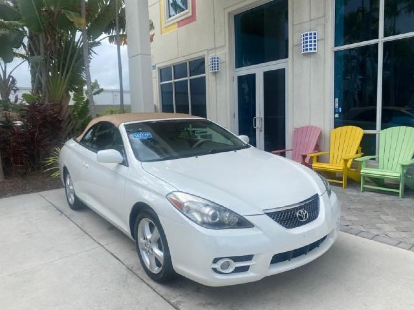 2007 Blizzard Pearl /Ivory Toyota Camry Solara SLE LOW MILES 67,647 (4T1FA38P37U) with an 3.3L DOHC SMPI VVT-i 24-Valve V6 Engine engine, Automatic transmission, located at 4701 North Dixie Hwy, Pompano Beach, FL, 33064, (954) 422-2889, 26.240938, -80.123474 - OUR WEBPAGE FLORIDACARS1.COM HAS OVER 100 PHOTOS AND FREE CARFAX LINK 2007 TOYOTA CAMRY SOLARA SLE V6 VIN: 4T1FA38P37U115572 4 T 1 F A 3 8 P 3 7 U 1 1 5 5 7 2 CONVERTIBLE 3.3L V6 F DOHC 24V GASOLINE 29 MPG FRONT WHEEL DRIVE Features ABS Brakes Air Conditioning Alloy Wheels AM/FM Stereo Automatic Tra - Photo#1