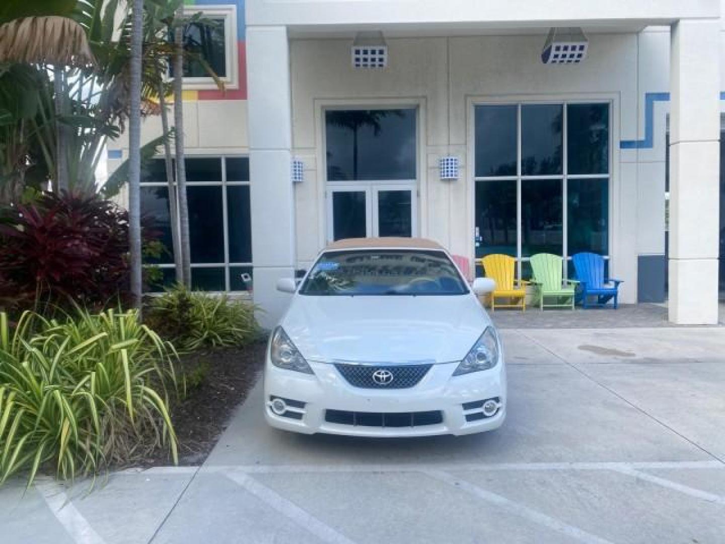 2007 Blizzard Pearl /Ivory Toyota Camry Solara SLE LOW MILES 67,647 (4T1FA38P37U) with an 3.3L DOHC SMPI VVT-i 24-Valve V6 Engine engine, Automatic transmission, located at 4701 North Dixie Hwy, Pompano Beach, FL, 33064, (954) 422-2889, 26.240938, -80.123474 - OUR WEBPAGE FLORIDACARS1.COM HAS OVER 100 PHOTOS AND FREE CARFAX LINK 2007 TOYOTA CAMRY SOLARA SLE V6 VIN: 4T1FA38P37U115572 4 T 1 F A 3 8 P 3 7 U 1 1 5 5 7 2 CONVERTIBLE 3.3L V6 F DOHC 24V GASOLINE 29 MPG FRONT WHEEL DRIVE Features ABS Brakes Air Conditioning Alloy Wheels AM/FM Stereo Automatic Tra - Photo#28