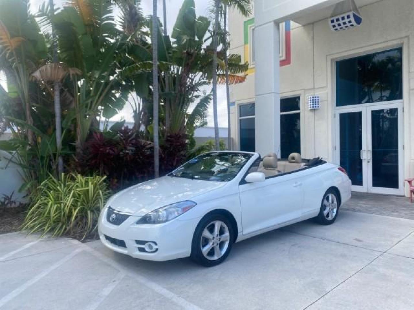 2007 Blizzard Pearl /Ivory Toyota Camry Solara SLE LOW MILES 67,647 (4T1FA38P37U) with an 3.3L DOHC SMPI VVT-i 24-Valve V6 Engine engine, Automatic transmission, located at 4701 North Dixie Hwy, Pompano Beach, FL, 33064, (954) 422-2889, 26.240938, -80.123474 - OUR WEBPAGE FLORIDACARS1.COM HAS OVER 100 PHOTOS AND FREE CARFAX LINK 2007 TOYOTA CAMRY SOLARA SLE V6 VIN: 4T1FA38P37U115572 4 T 1 F A 3 8 P 3 7 U 1 1 5 5 7 2 CONVERTIBLE 3.3L V6 F DOHC 24V GASOLINE 29 MPG FRONT WHEEL DRIVE Features ABS Brakes Air Conditioning Alloy Wheels AM/FM Stereo Automatic Tra - Photo#33