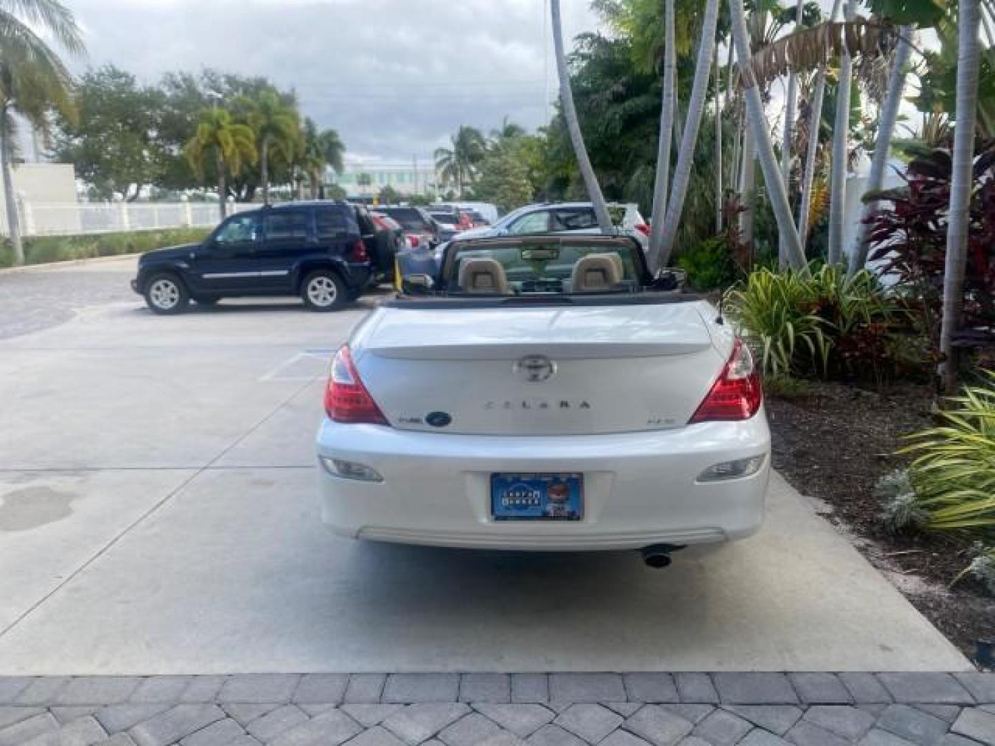 2007 Blizzard Pearl /Ivory Toyota Camry Solara SLE LOW MILES 67,647 (4T1FA38P37U) with an 3.3L DOHC SMPI VVT-i 24-Valve V6 Engine engine, Automatic transmission, located at 4701 North Dixie Hwy, Pompano Beach, FL, 33064, (954) 422-2889, 26.240938, -80.123474 - OUR WEBPAGE FLORIDACARS1.COM HAS OVER 100 PHOTOS AND FREE CARFAX LINK 2007 TOYOTA CAMRY SOLARA SLE V6 VIN: 4T1FA38P37U115572 4 T 1 F A 3 8 P 3 7 U 1 1 5 5 7 2 CONVERTIBLE 3.3L V6 F DOHC 24V GASOLINE 29 MPG FRONT WHEEL DRIVE Features ABS Brakes Air Conditioning Alloy Wheels AM/FM Stereo Automatic Tra - Photo#45