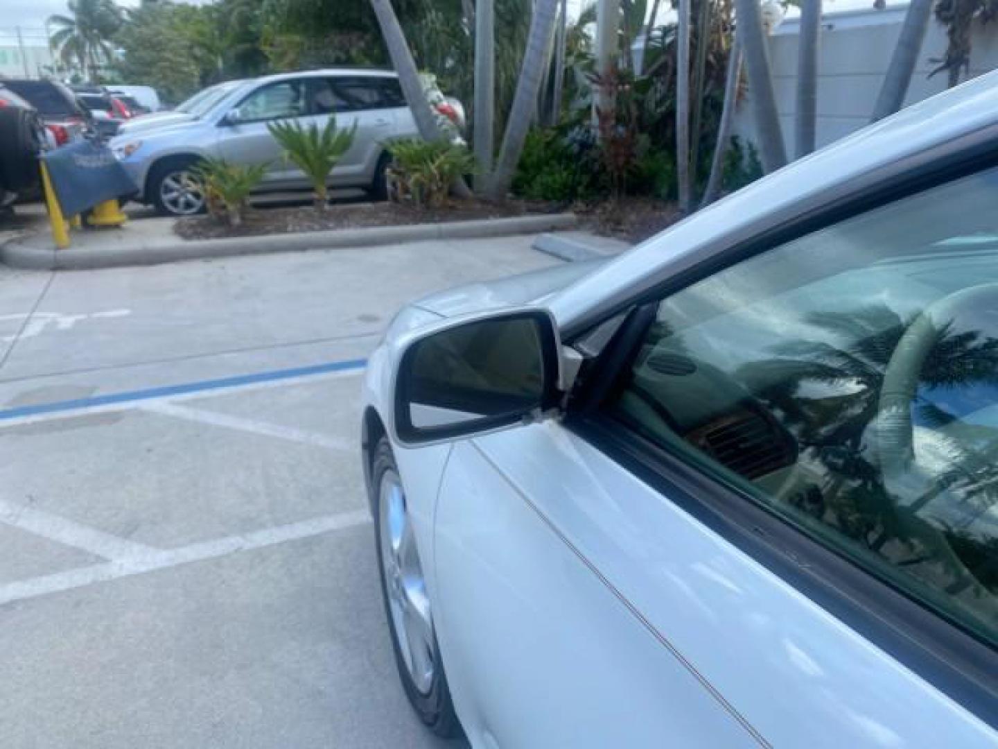 2007 Blizzard Pearl /Ivory Toyota Camry Solara SLE LOW MILES 67,647 (4T1FA38P37U) with an 3.3L DOHC SMPI VVT-i 24-Valve V6 Engine engine, Automatic transmission, located at 4701 North Dixie Hwy, Pompano Beach, FL, 33064, (954) 422-2889, 26.240938, -80.123474 - OUR WEBPAGE FLORIDACARS1.COM HAS OVER 100 PHOTOS AND FREE CARFAX LINK 2007 TOYOTA CAMRY SOLARA SLE V6 VIN: 4T1FA38P37U115572 4 T 1 F A 3 8 P 3 7 U 1 1 5 5 7 2 CONVERTIBLE 3.3L V6 F DOHC 24V GASOLINE 29 MPG FRONT WHEEL DRIVE Features ABS Brakes Air Conditioning Alloy Wheels AM/FM Stereo Automatic Tra - Photo#58