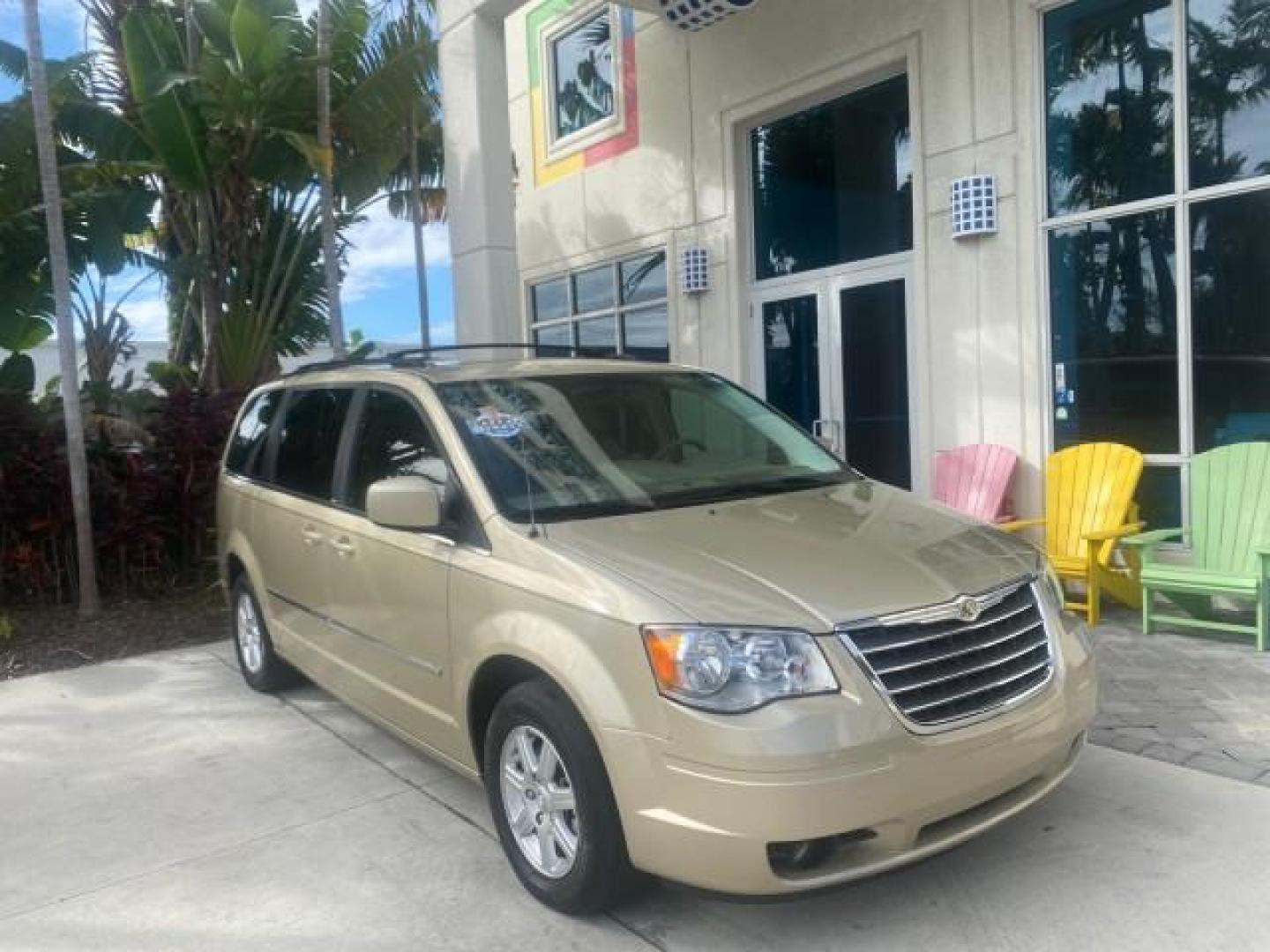 2010 White Gold /Medium pebble beige/cream Chrysler Town and Country Touring LOW MILES 33,692 1 OWNER (2A4RR5D1XAR) with an 3.8L OHV SMPI V6 Engine engine, Automatic transmission, located at 4701 North Dixie Hwy, Pompano Beach, FL, 33064, (954) 422-2889, 26.240938, -80.123474 - OUR WEBPAGE FLORIDACARS1.COM HAS OVER 100 PHOTOS AND FREE CARFAX LINK 2010 CHRYSLER TOWN AND COUNTRY TOURING VIN: 2A4RR5D1XAR392905 2 A 4 R R 5 D 1 X A R 3 9 2 9 0 5 VAN 3.8L V6 F OHV 12V GASOLINE 23 MPG FRONT WHEEL DRIVE Features ABS Brakes Air Conditioning Alloy Wheels AM/FM Stereo Automatic Trans - Photo#1