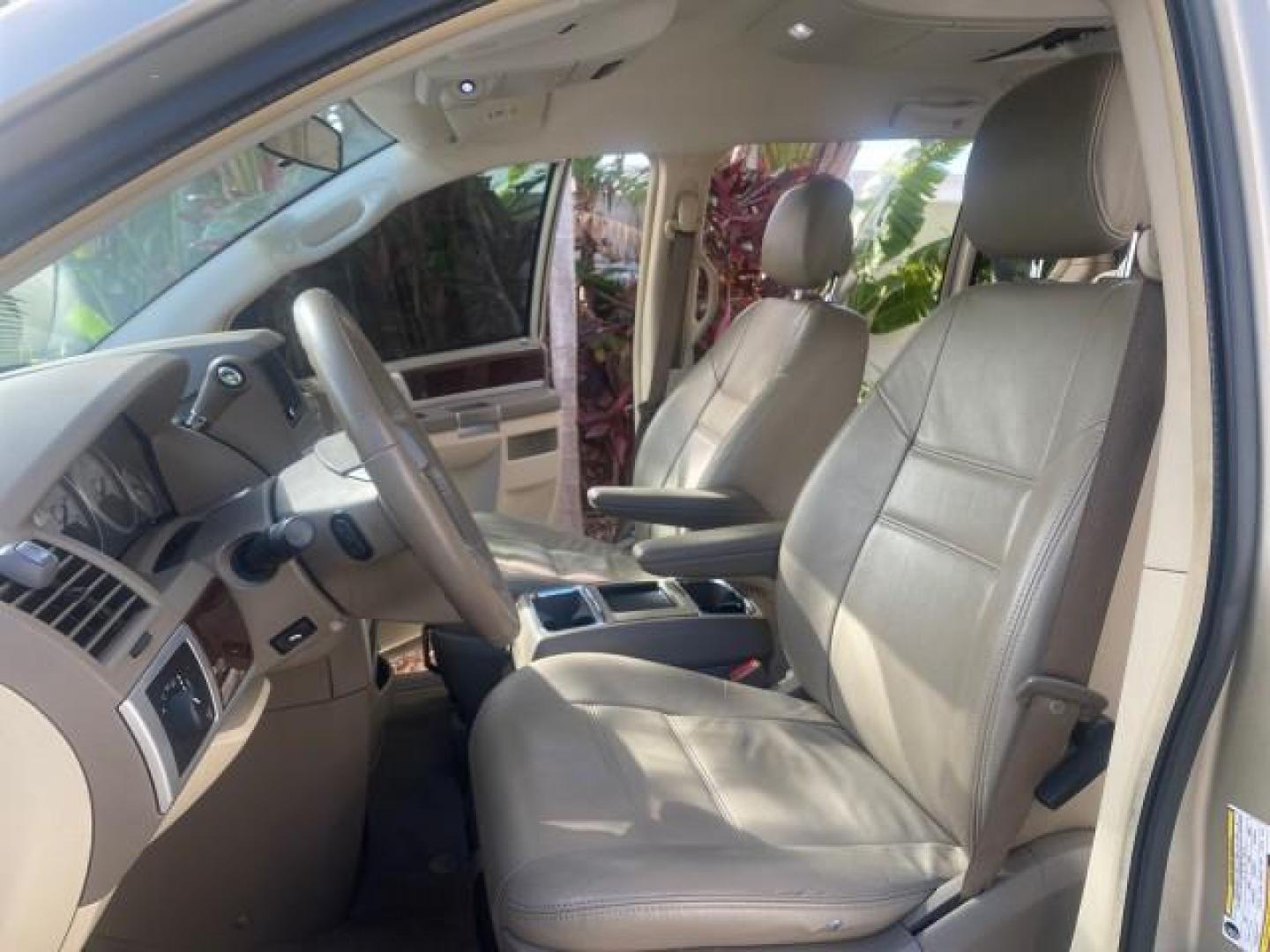 2010 White Gold /Medium pebble beige/cream Chrysler Town and Country Touring LOW MILES 33,692 1 OWNER (2A4RR5D1XAR) with an 3.8L OHV SMPI V6 Engine engine, Automatic transmission, located at 4701 North Dixie Hwy, Pompano Beach, FL, 33064, (954) 422-2889, 26.240938, -80.123474 - OUR WEBPAGE FLORIDACARS1.COM HAS OVER 100 PHOTOS AND FREE CARFAX LINK 2010 CHRYSLER TOWN AND COUNTRY TOURING VIN: 2A4RR5D1XAR392905 2 A 4 R R 5 D 1 X A R 3 9 2 9 0 5 VAN 3.8L V6 F OHV 12V GASOLINE 23 MPG FRONT WHEEL DRIVE Features ABS Brakes Air Conditioning Alloy Wheels AM/FM Stereo Automatic Trans - Photo#10