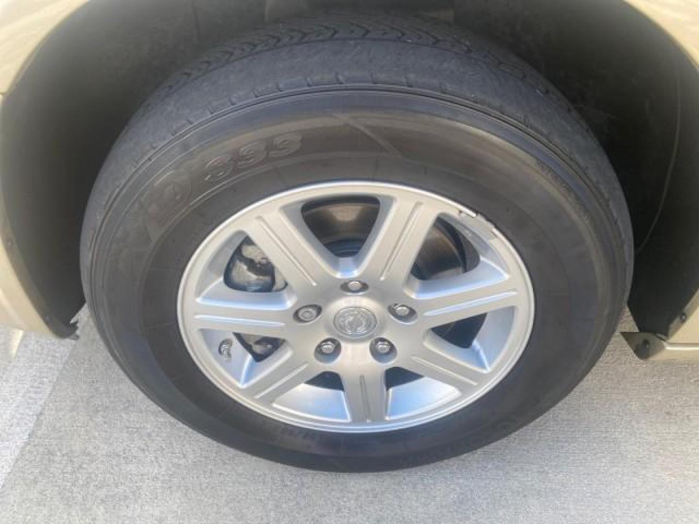 2010 White Gold /Medium pebble beige/cream Chrysler Town and Country Touring LOW MILES 33,692 1 OWNER (2A4RR5D1XAR) with an 3.8L OHV SMPI V6 Engine engine, Automatic transmission, located at 4701 North Dixie Hwy, Pompano Beach, FL, 33064, (954) 422-2889, 26.240938, -80.123474 - OUR WEBPAGE FLORIDACARS1.COM HAS OVER 100 PHOTOS AND FREE CARFAX LINK 2010 CHRYSLER TOWN AND COUNTRY TOURING VIN: 2A4RR5D1XAR392905 2 A 4 R R 5 D 1 X A R 3 9 2 9 0 5 VAN 3.8L V6 F OHV 12V GASOLINE 23 MPG FRONT WHEEL DRIVE Features ABS Brakes Air Conditioning Alloy Wheels AM/FM Stereo Automatic Trans - Photo#19